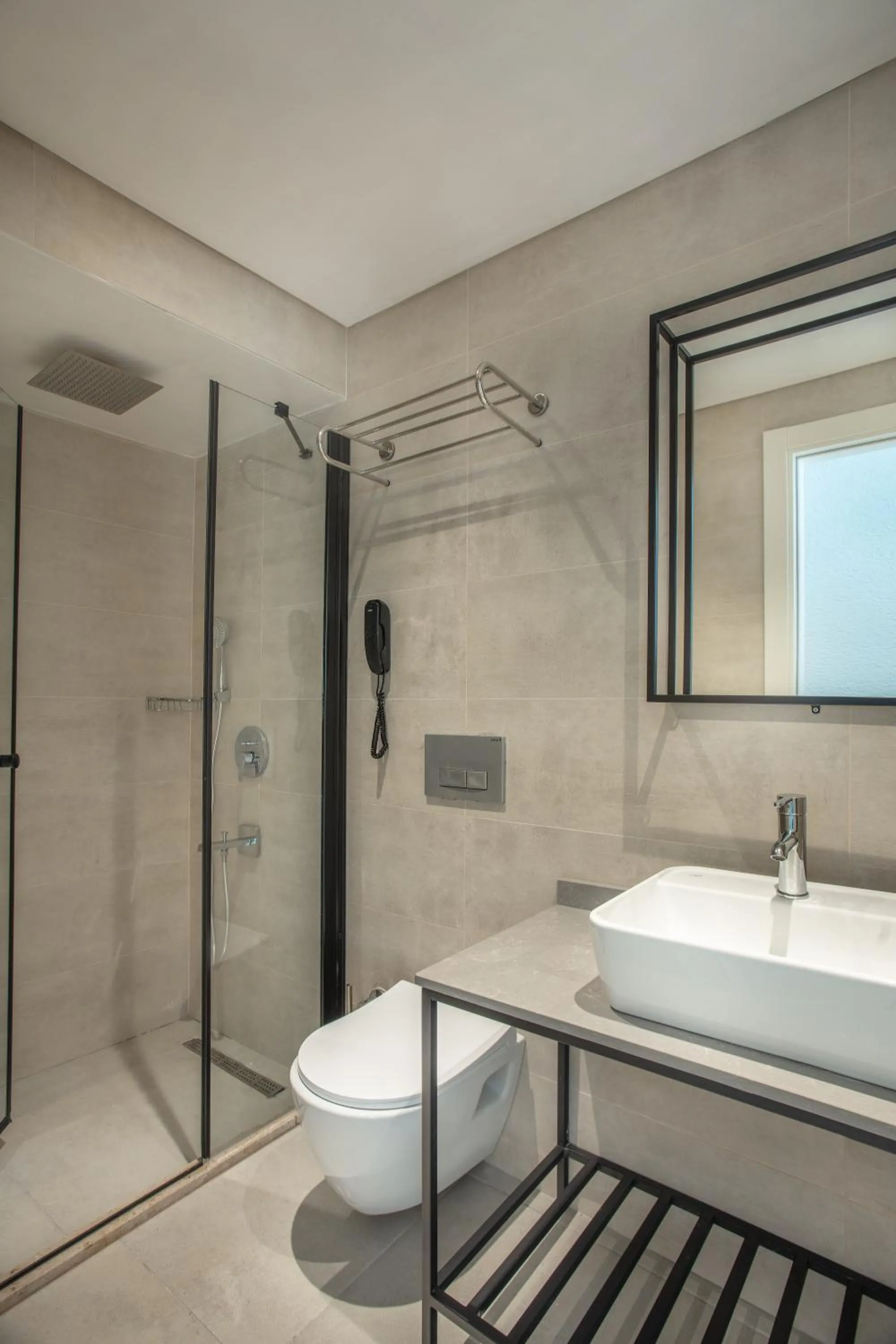 Bathroom in Grand Aquarium