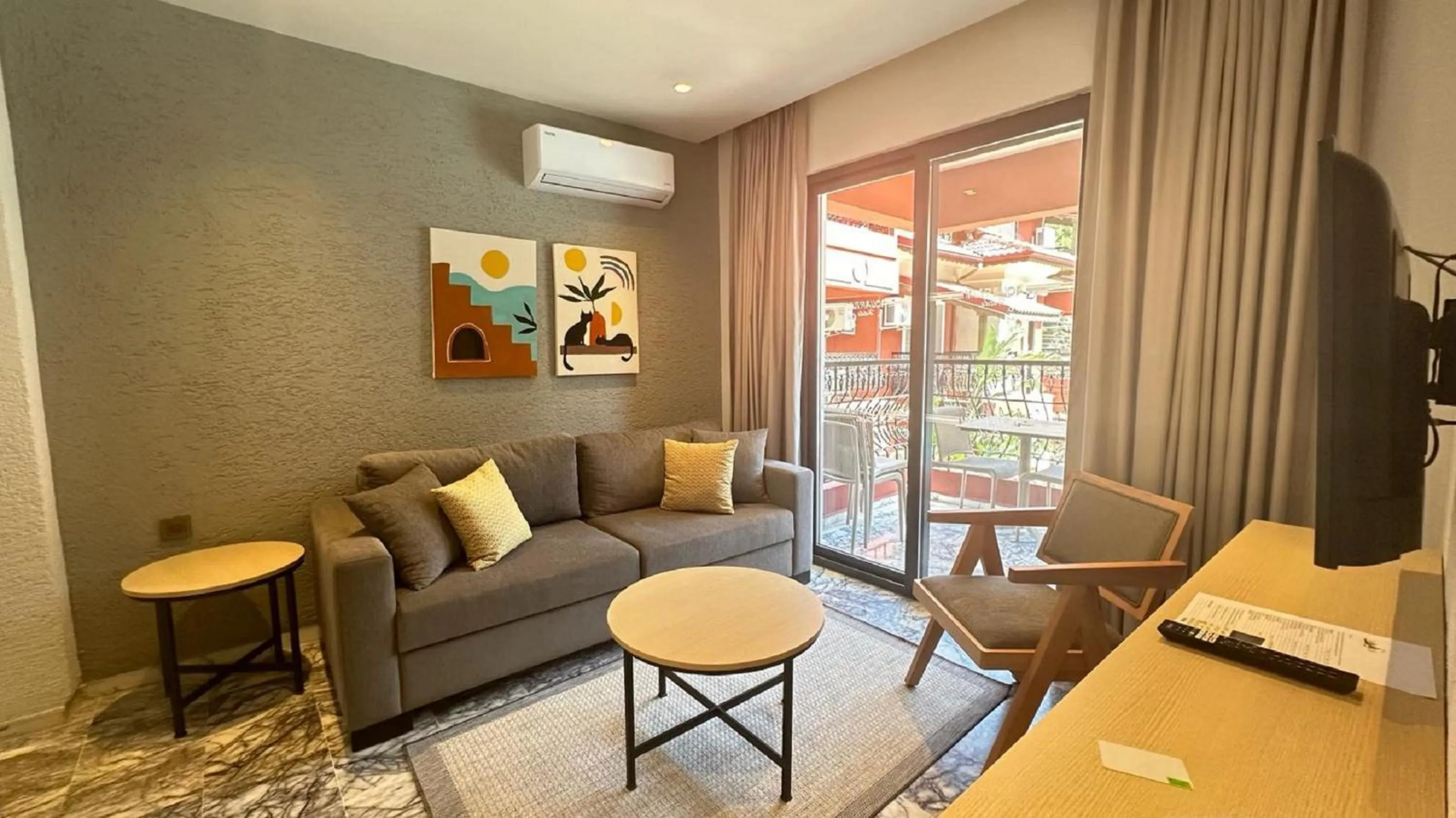 Living room in Grand Aquarium