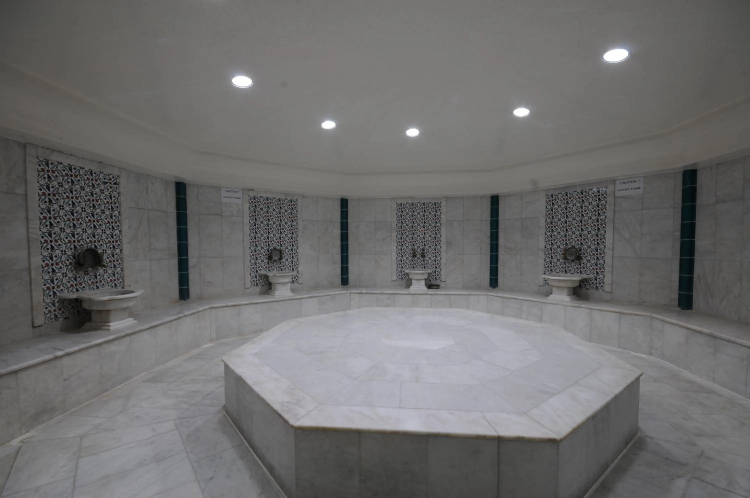 Spa and wellness centre/facilities in Grand Aquarium