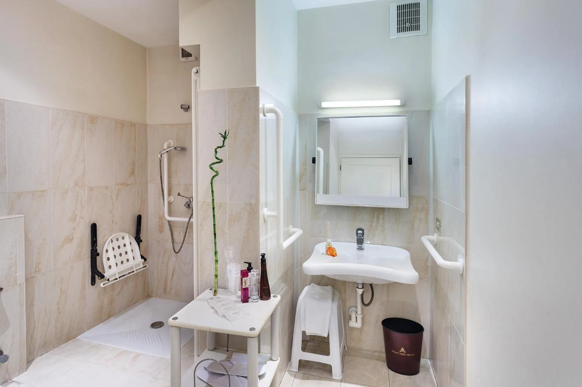 Bathroom in Hotel Villa Maria