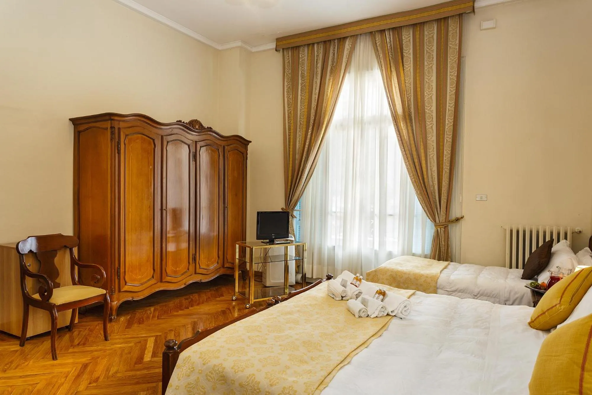 Photo of the whole room, Bed in Hotel Villa Maria