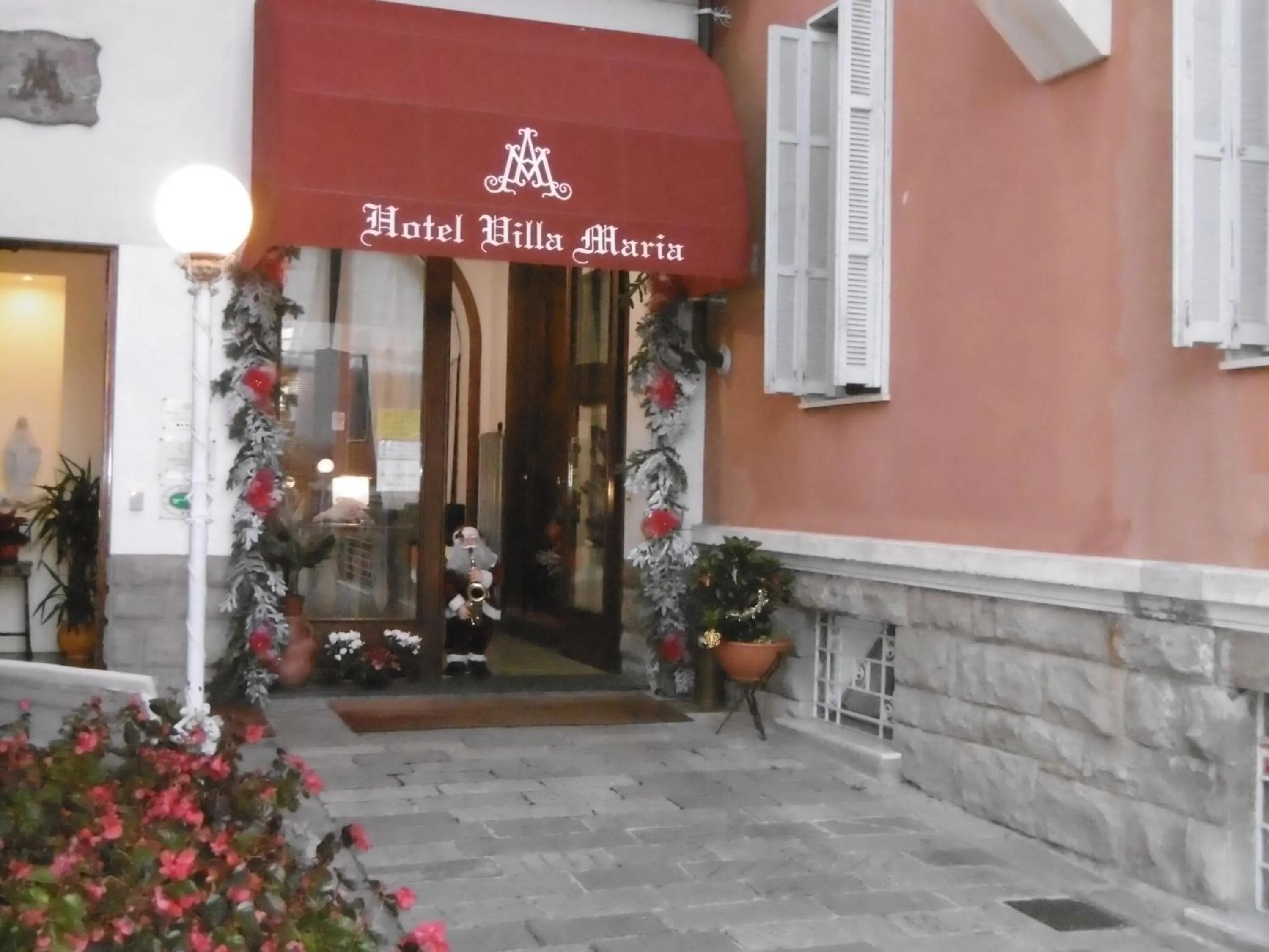 Facade/entrance in Hotel Villa Maria