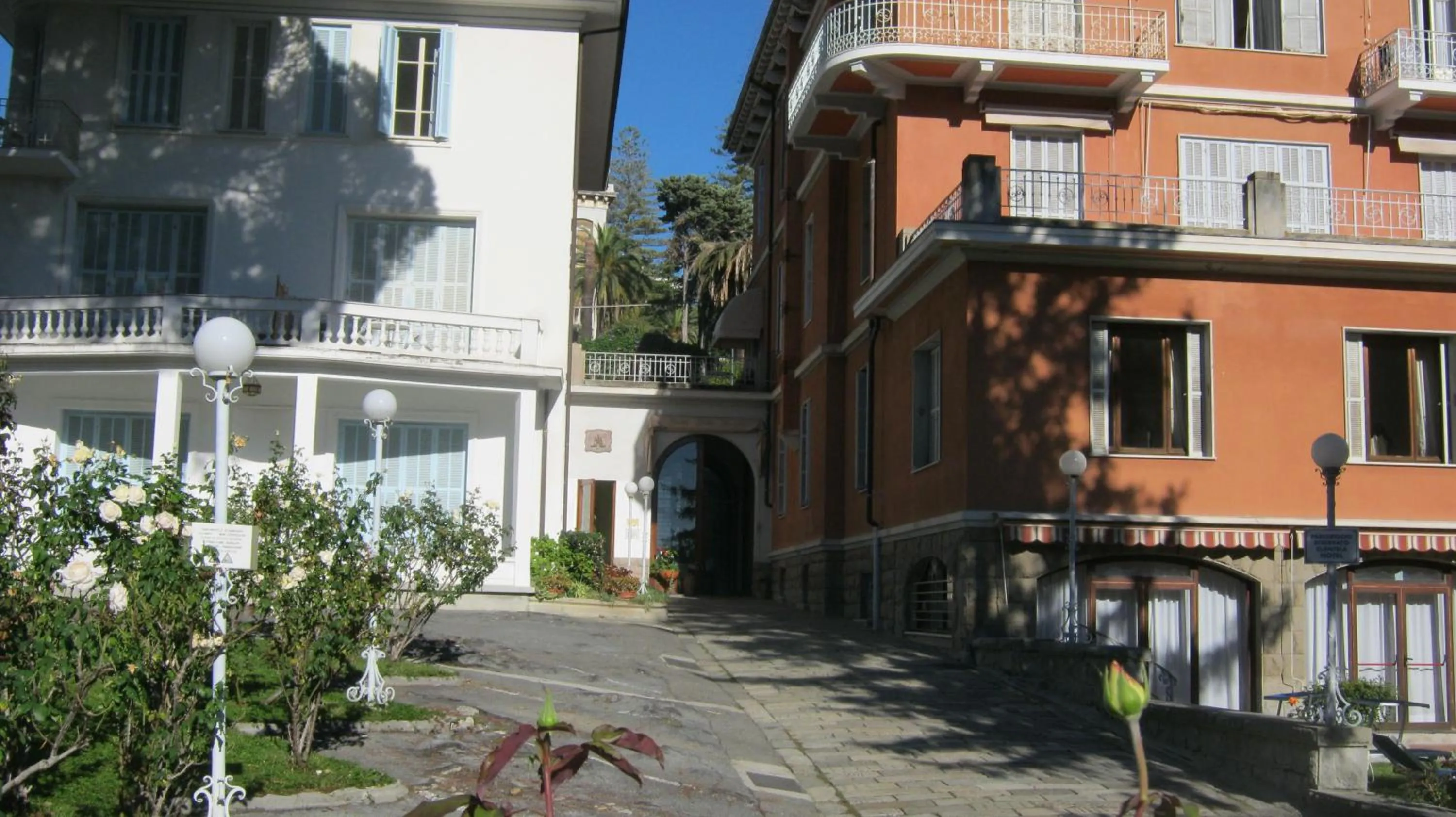 Facade/entrance in Hotel Villa Maria