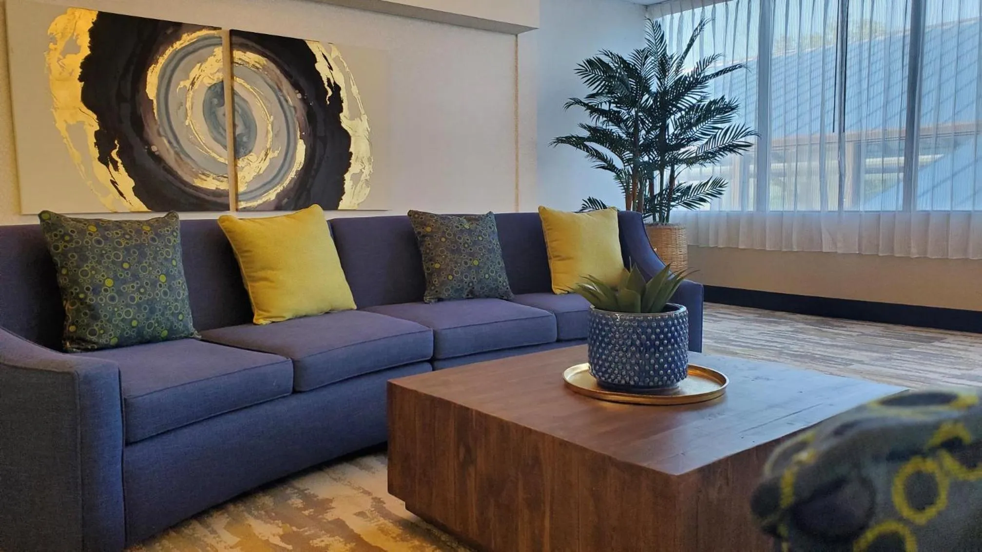 Illinois Beach Hotel