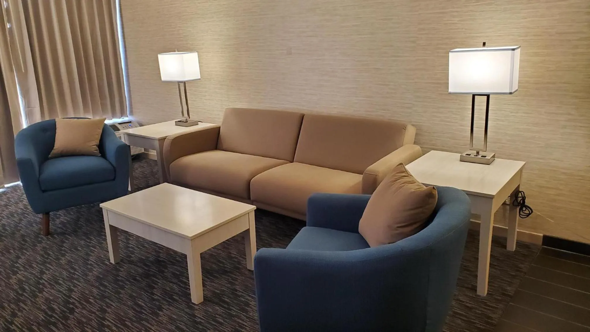 Illinois Beach Hotel