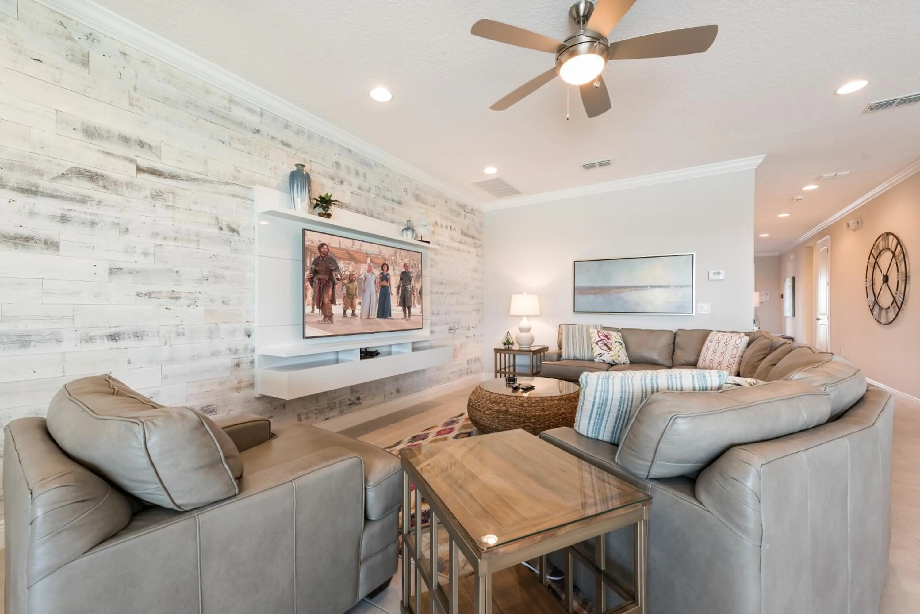 TV and multimedia in Encore Resort and Water Park at Reunion by Rentyl