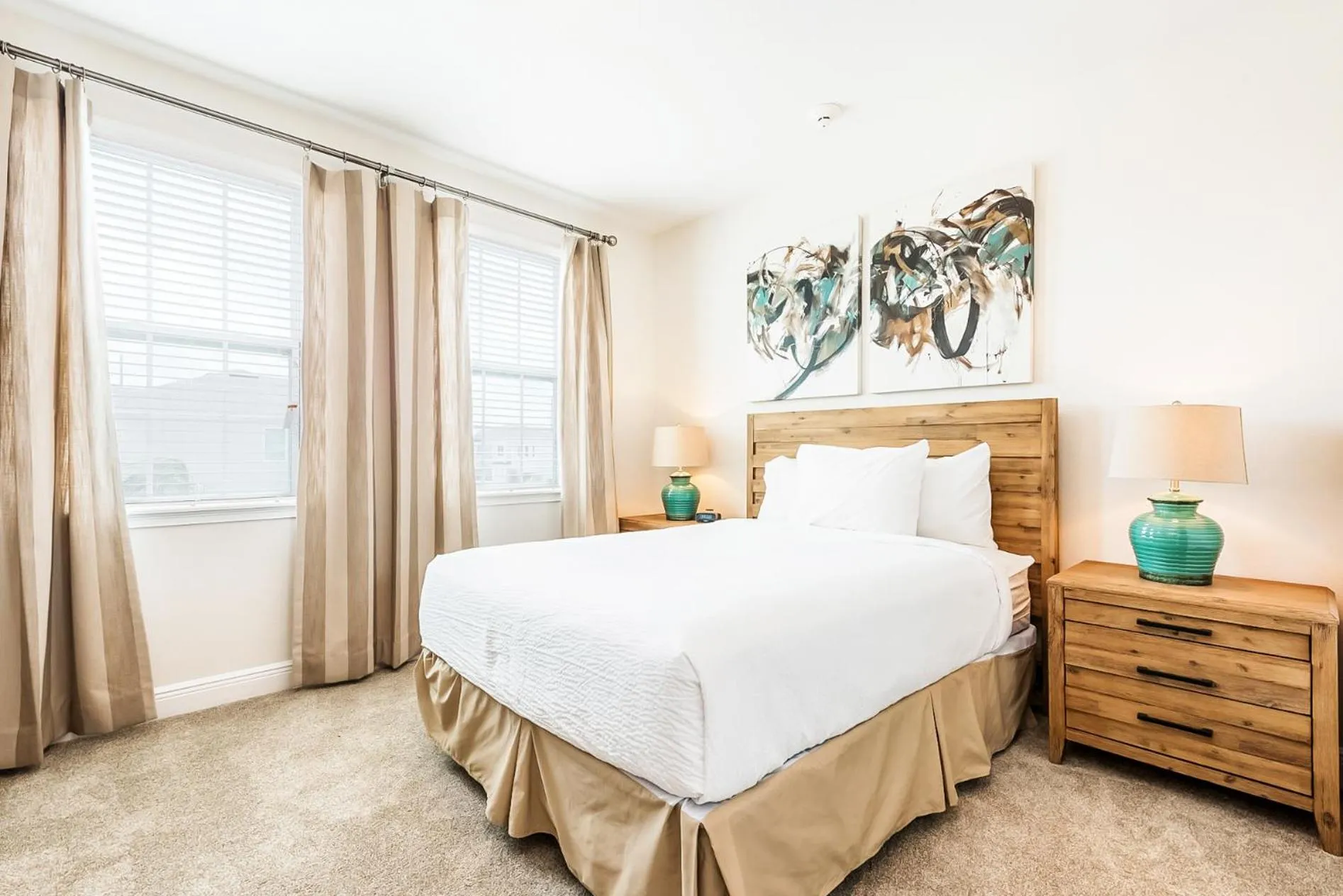 Bed in Encore Resort and Water Park at Reunion by Rentyl