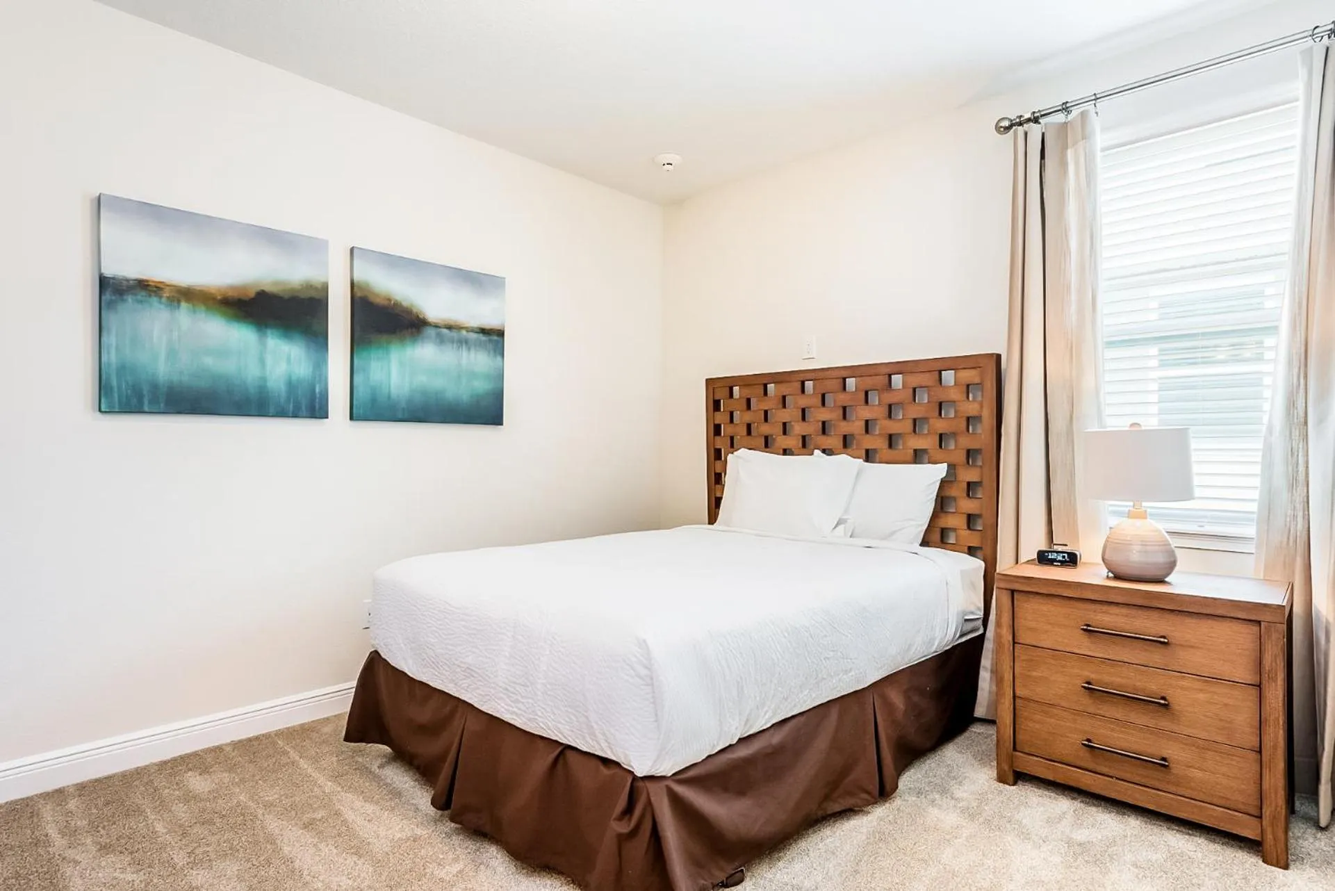 Bed in Encore Resort and Water Park at Reunion by Rentyl