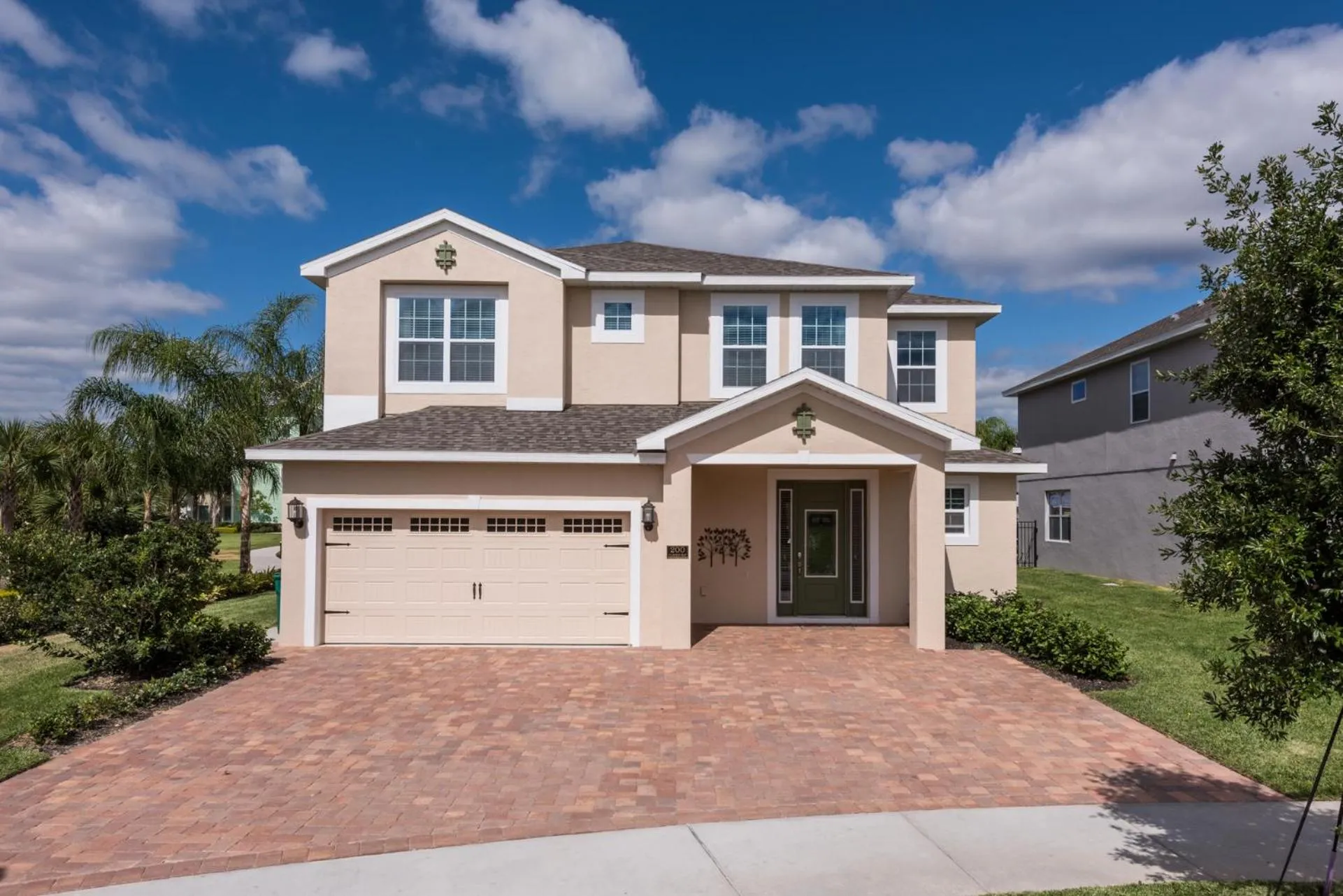 Property building in Encore Resort and Water Park at Reunion by Rentyl