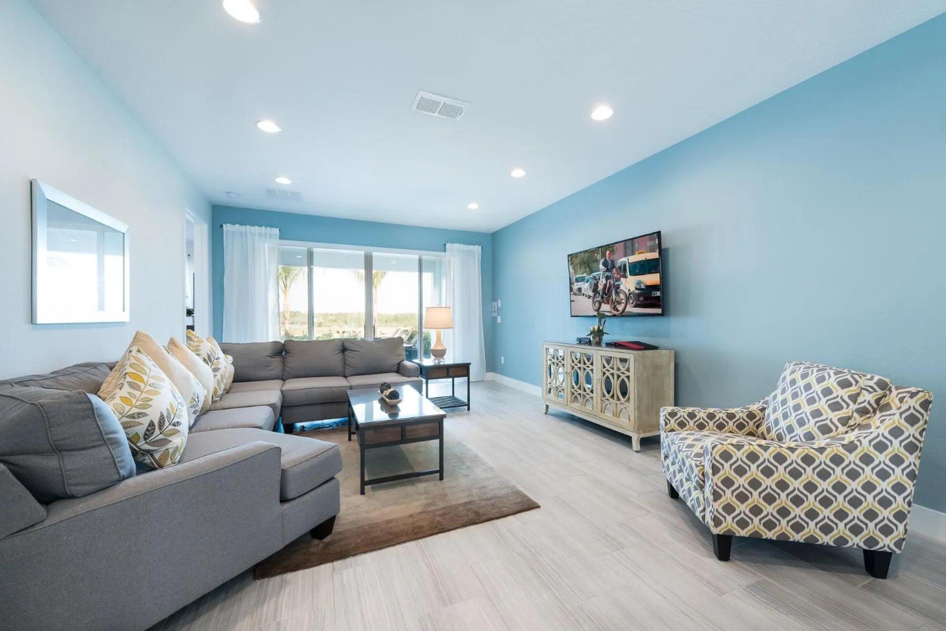 TV and multimedia in Encore Resort and Water Park at Reunion by Rentyl