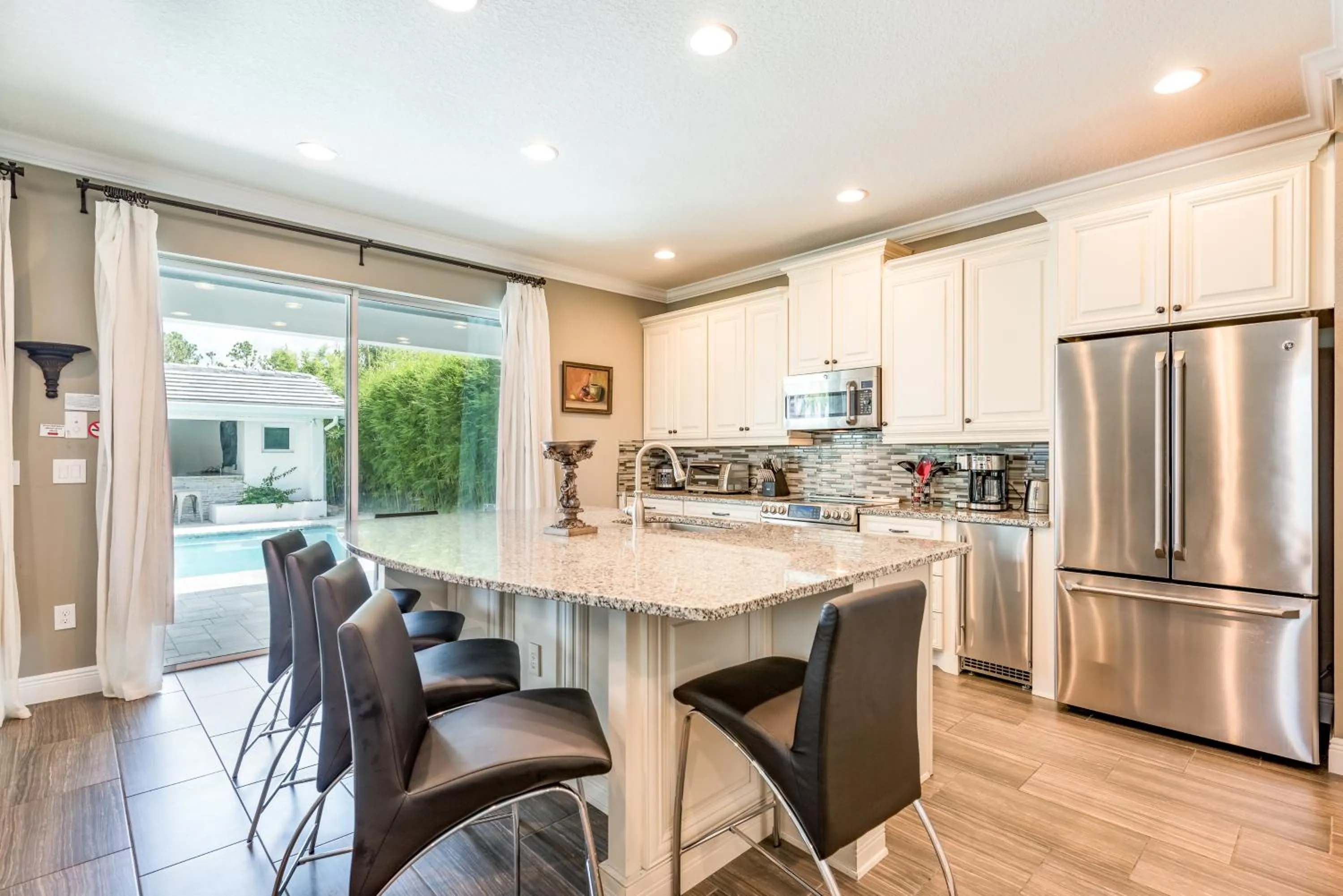 Kitchen or kitchenette in Encore Resort and Water Park at Reunion by Rentyl