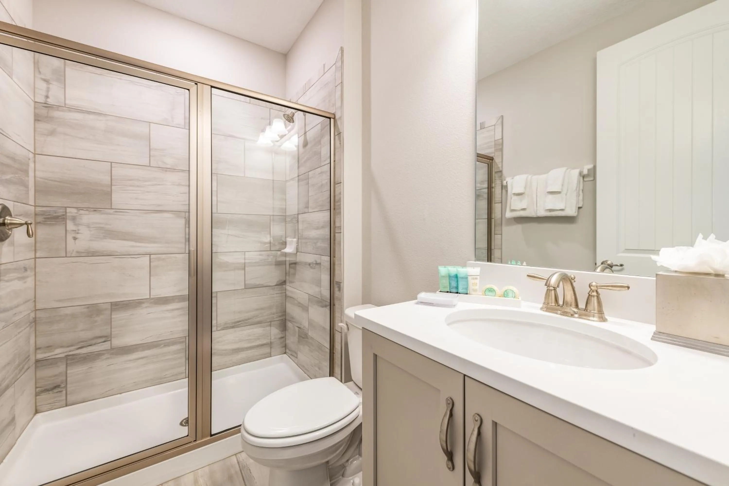 Shower in Encore Resort and Water Park at Reunion by Rentyl