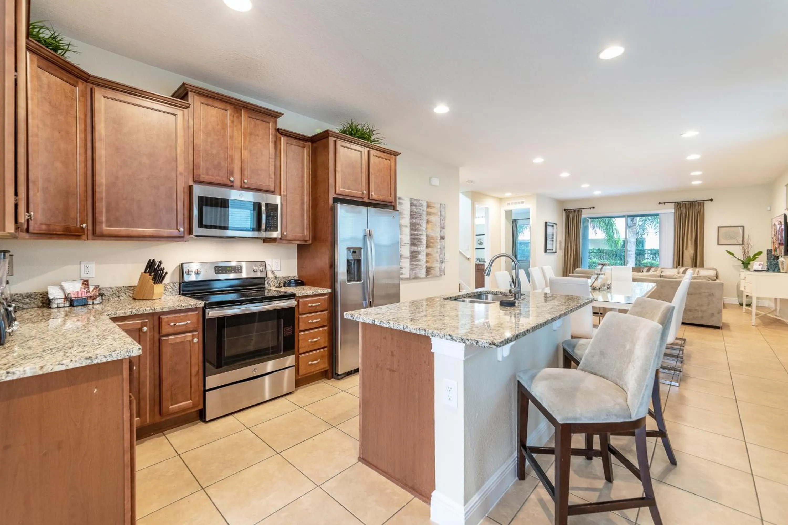 Kitchen or kitchenette in Encore Resort and Water Park at Reunion by Rentyl