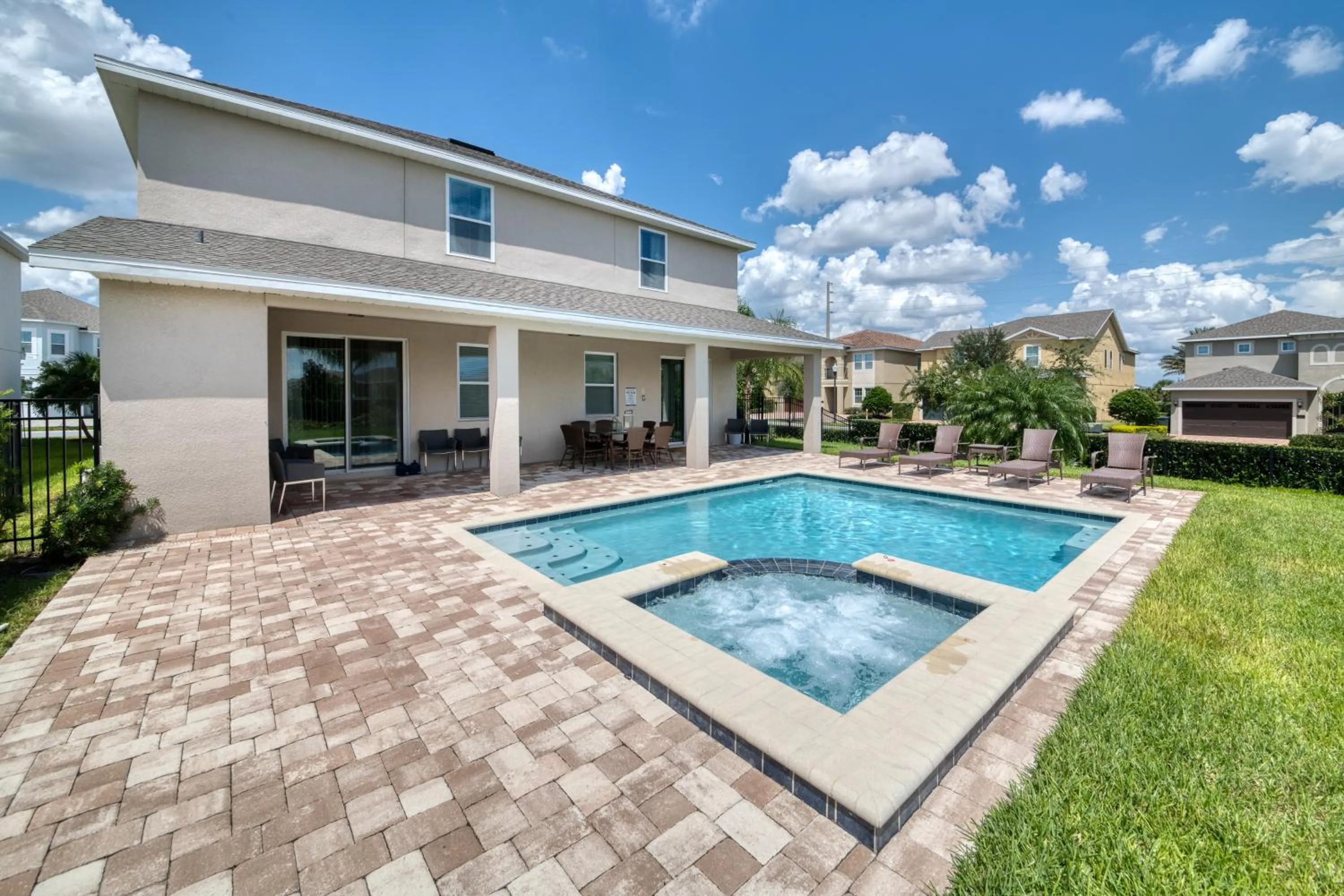 Property building in Encore Resort and Water Park at Reunion by Rentyl