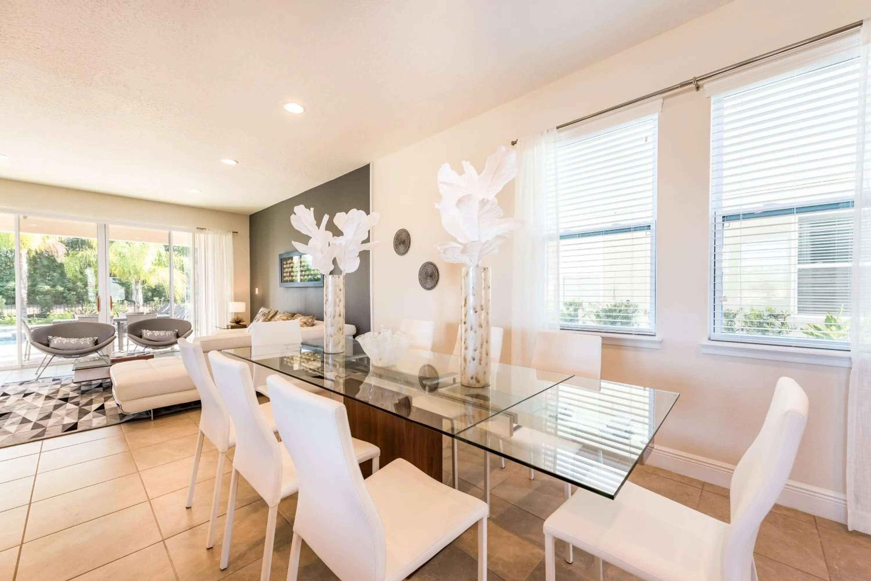 Living room in Encore Resort and Water Park at Reunion by Rentyl