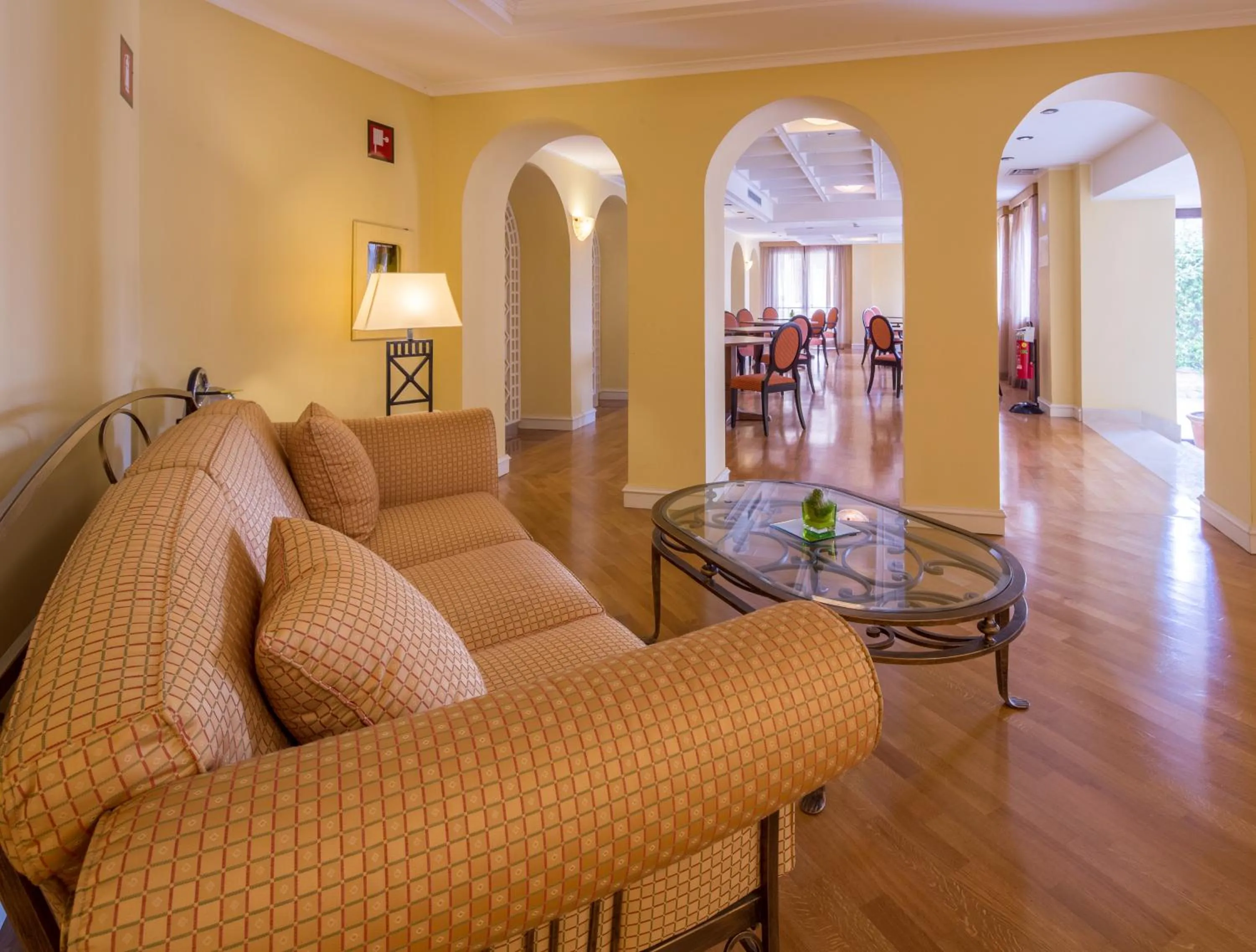 Lounge or bar in Mercure Petriolo Siena Terme Spa Hotel