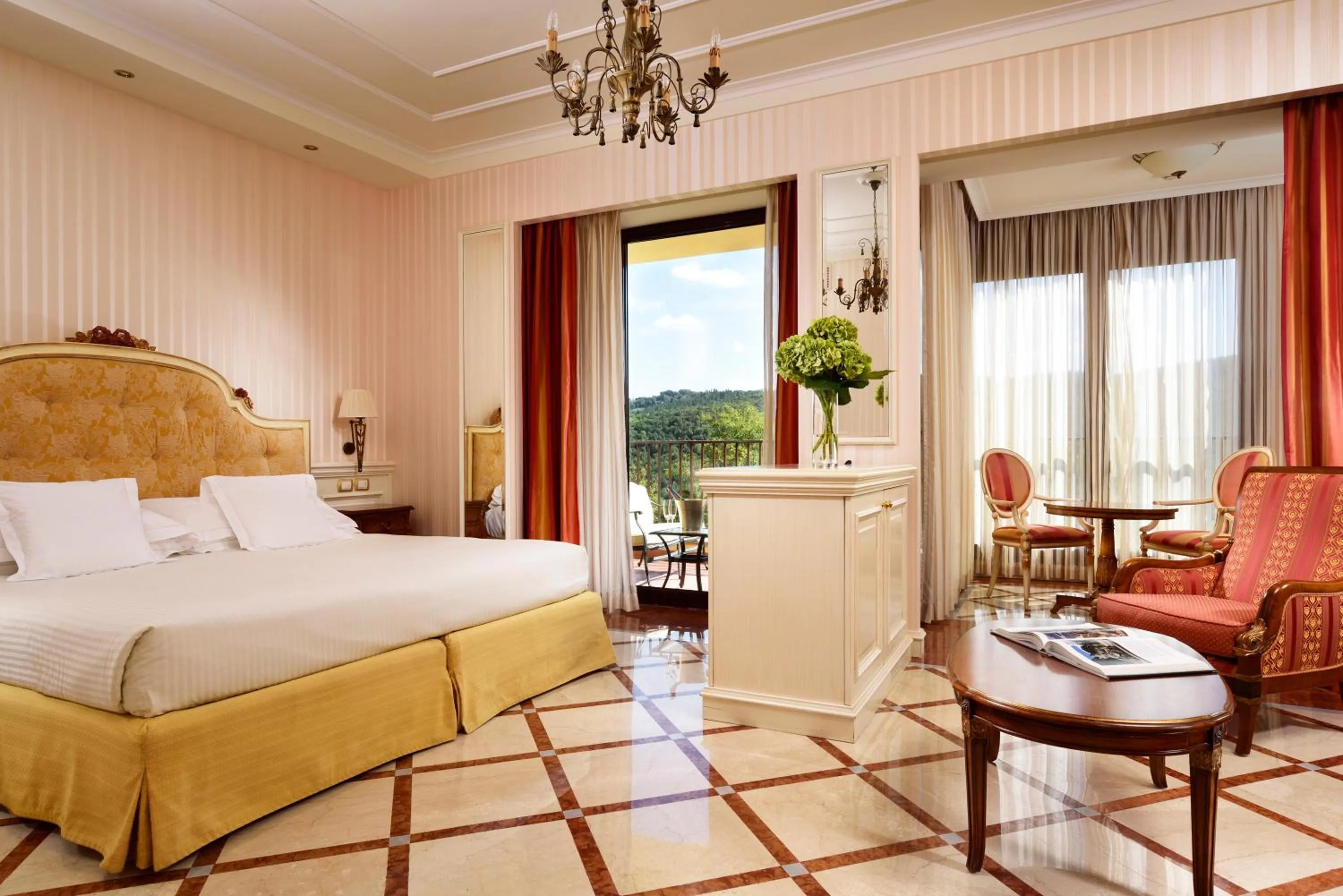 Balcony/Terrace, Bed in Mercure Petriolo Siena Terme Spa Hotel