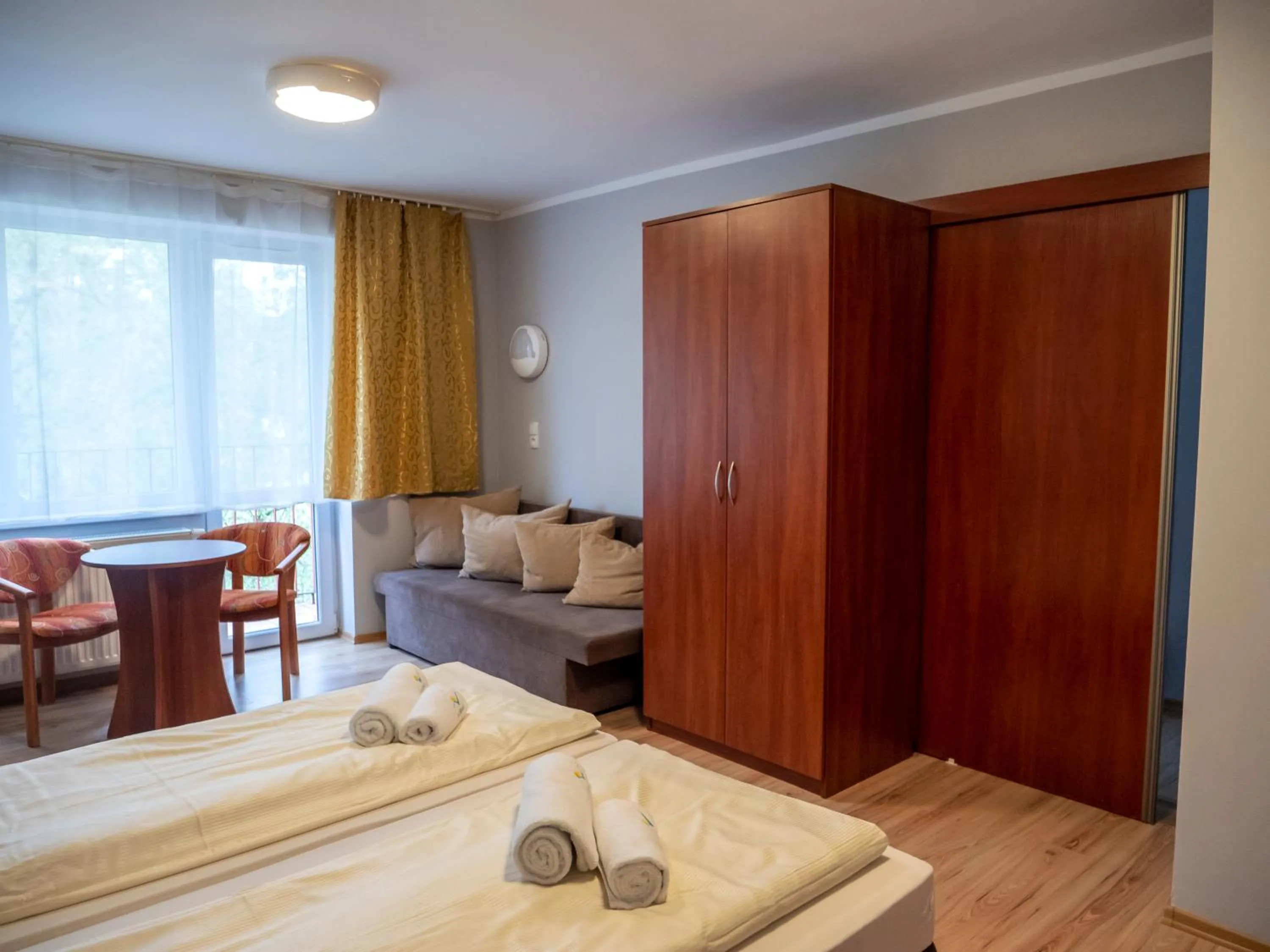 Bed in Słoneczny Brzeg Natura Tour