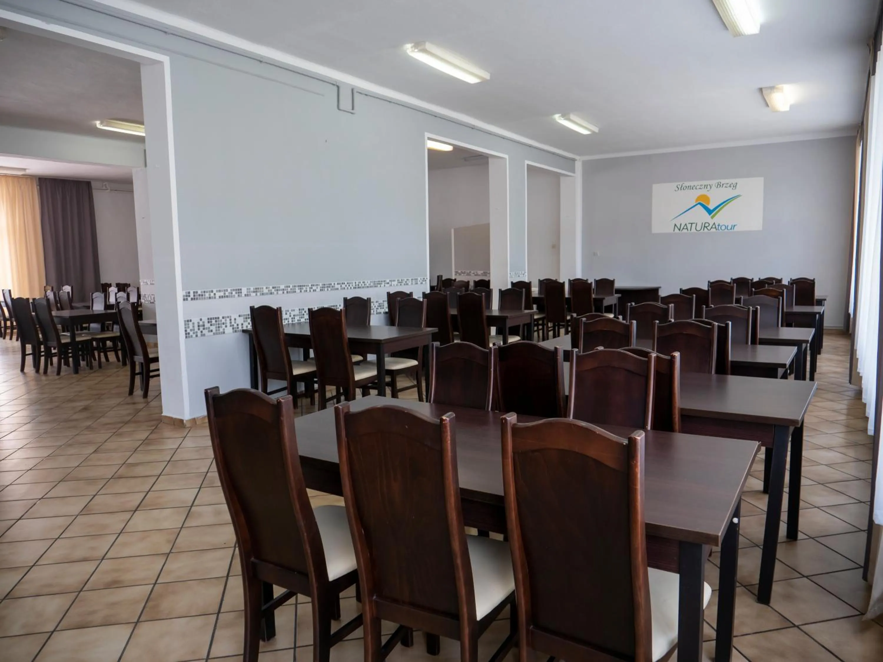 Dining area in Słoneczny Brzeg Natura Tour