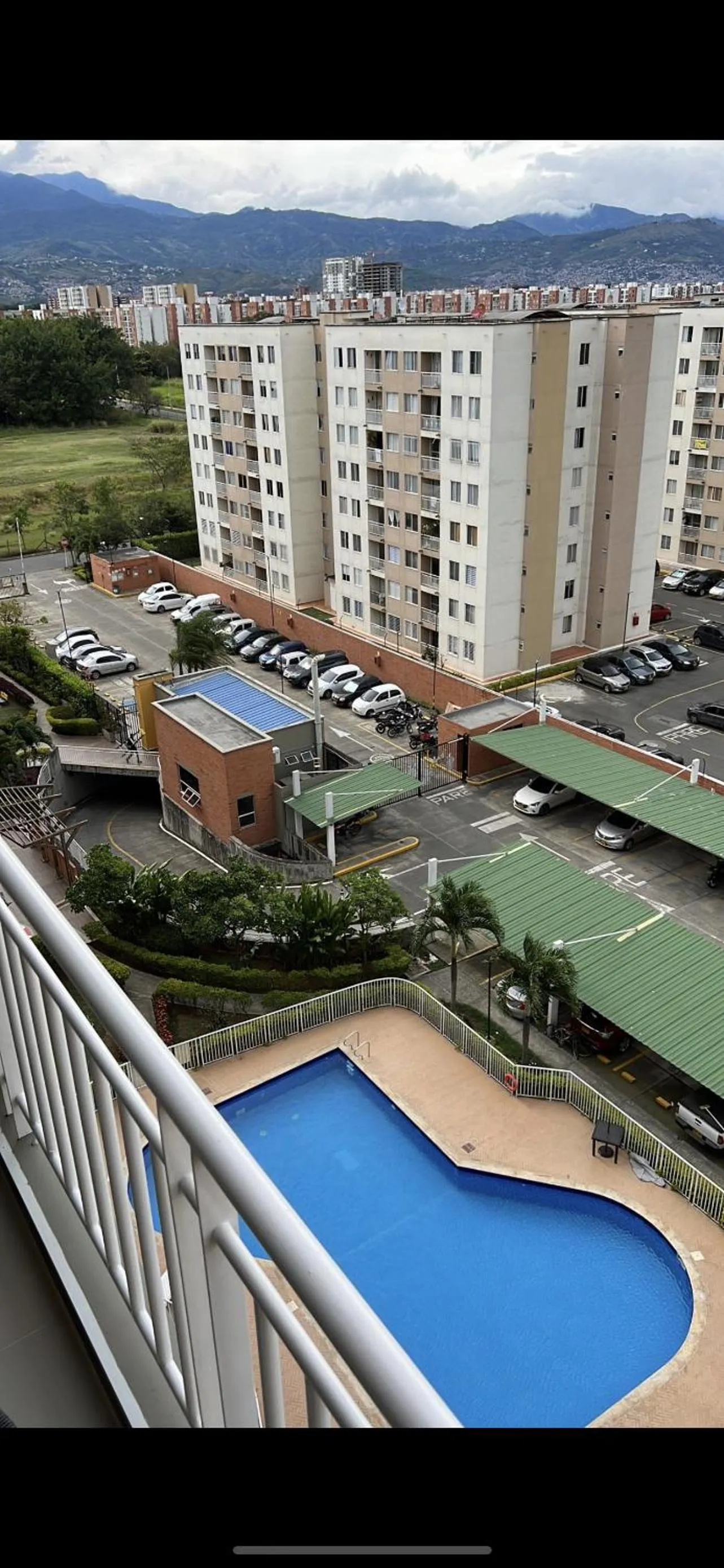 Pool view in Valle del lili cozy apartment