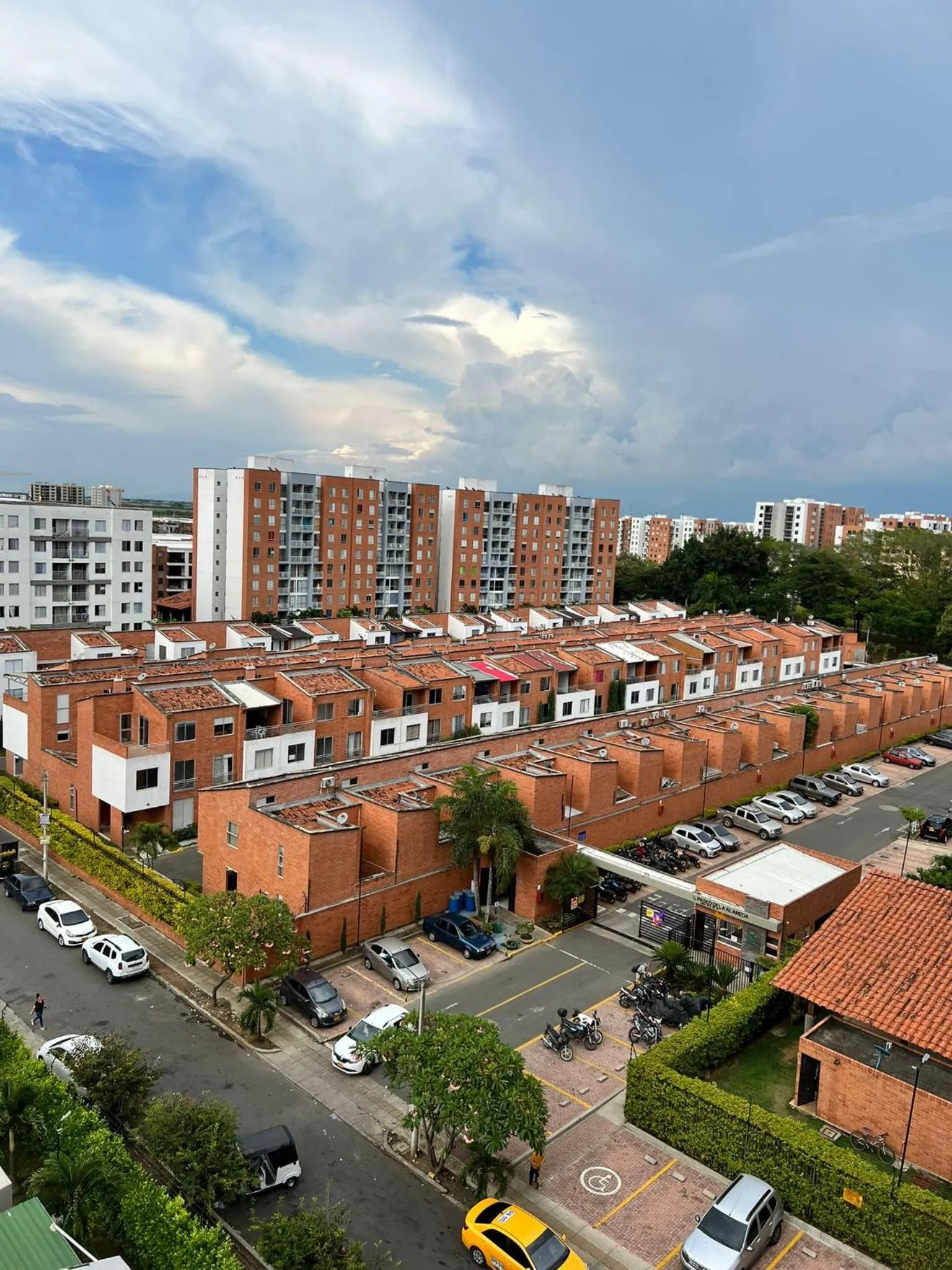 Neighbourhood in Valle del lili cozy apartment