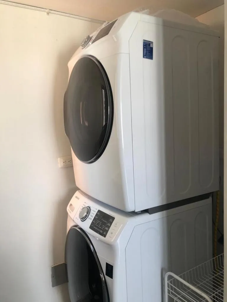 washing machine in Valle del lili cozy apartment