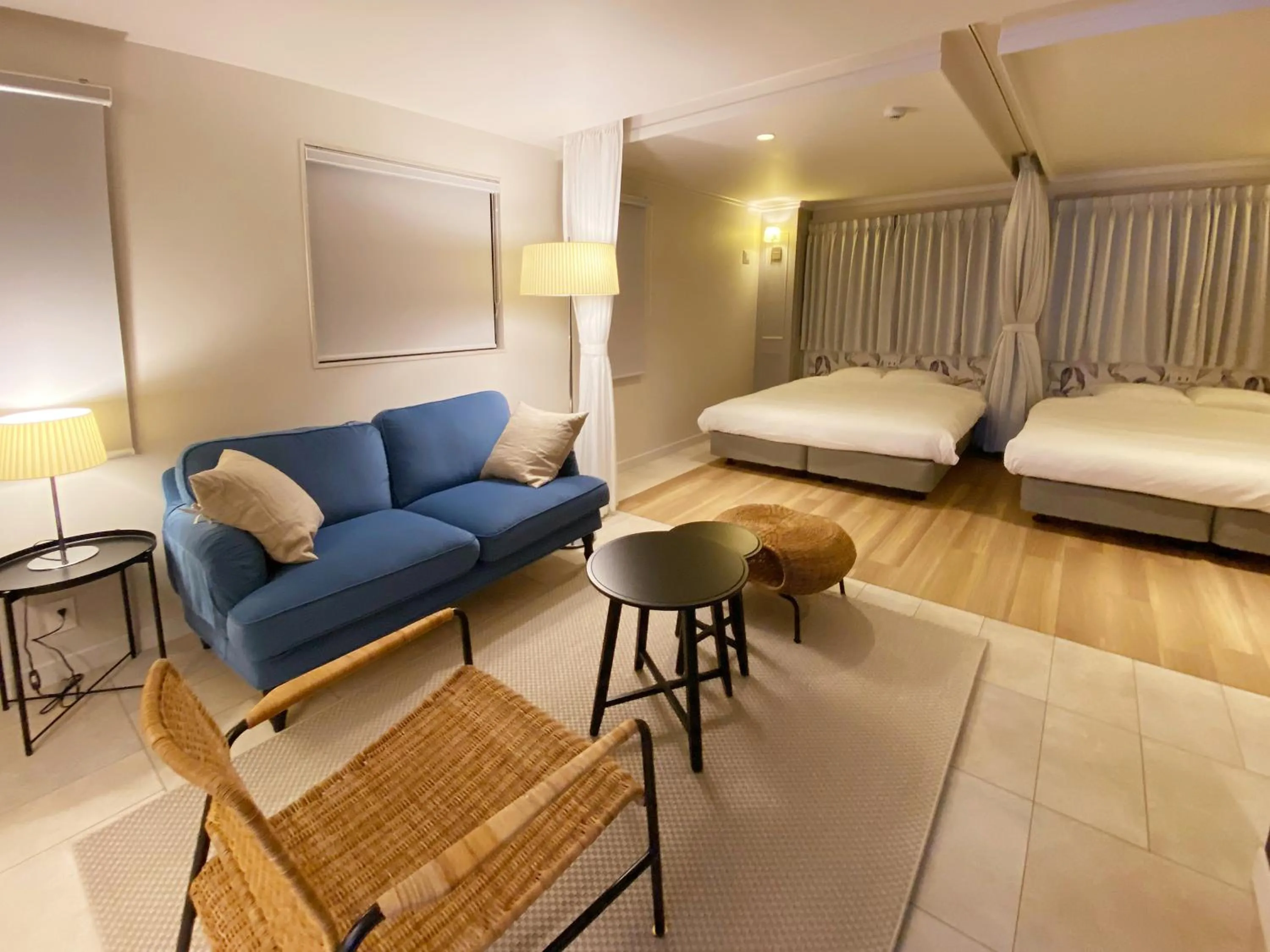 Photo of the whole room, Bed in precious days inn