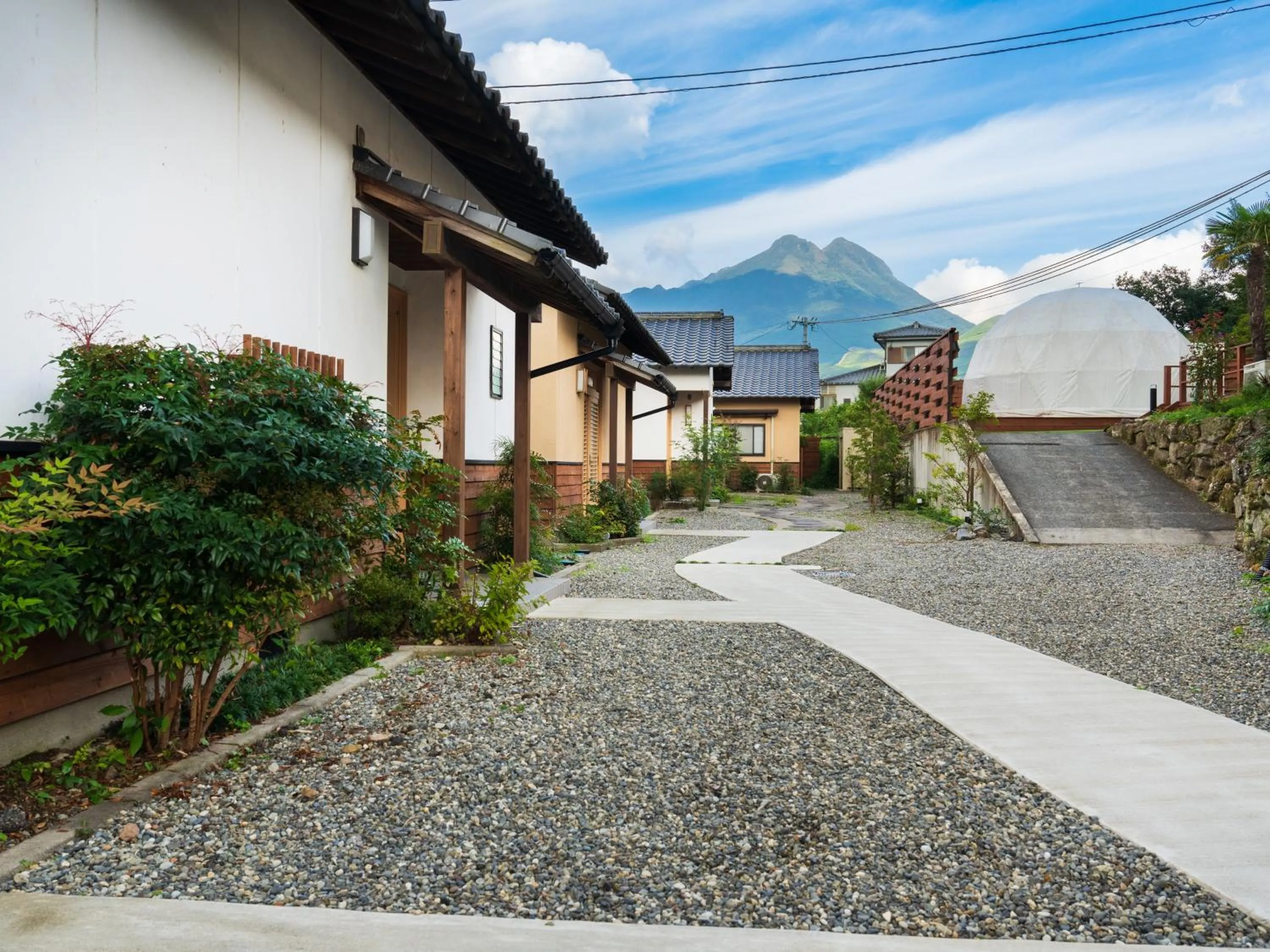 Property building in Yufuin Hanarenoyado Yukagetsu