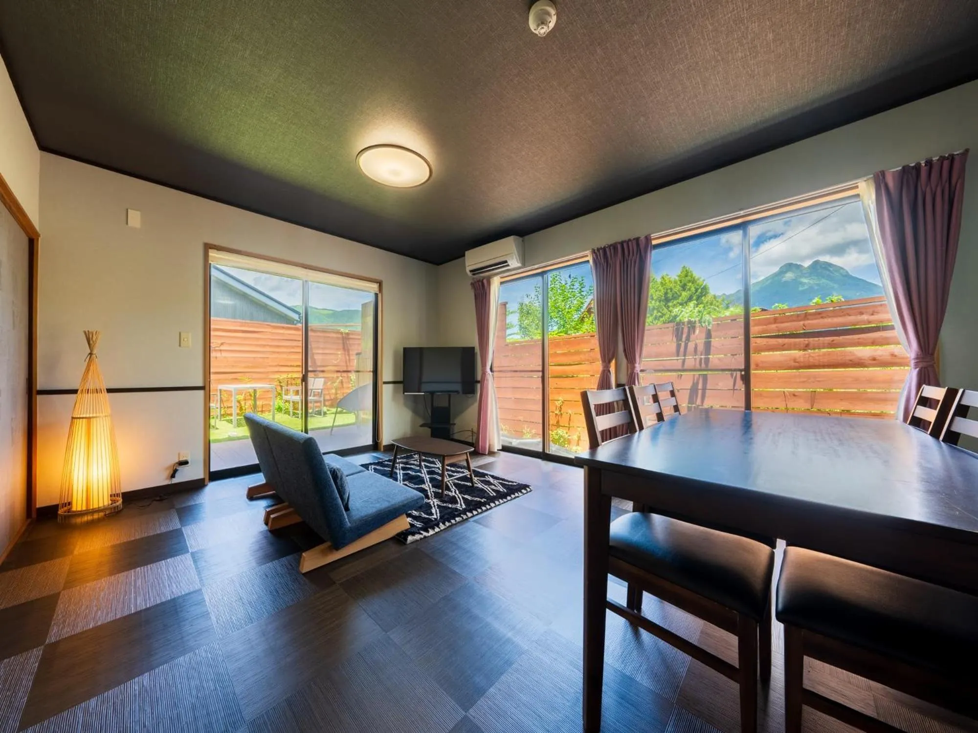 Yufuin Hanarenoyado Yukagetsu