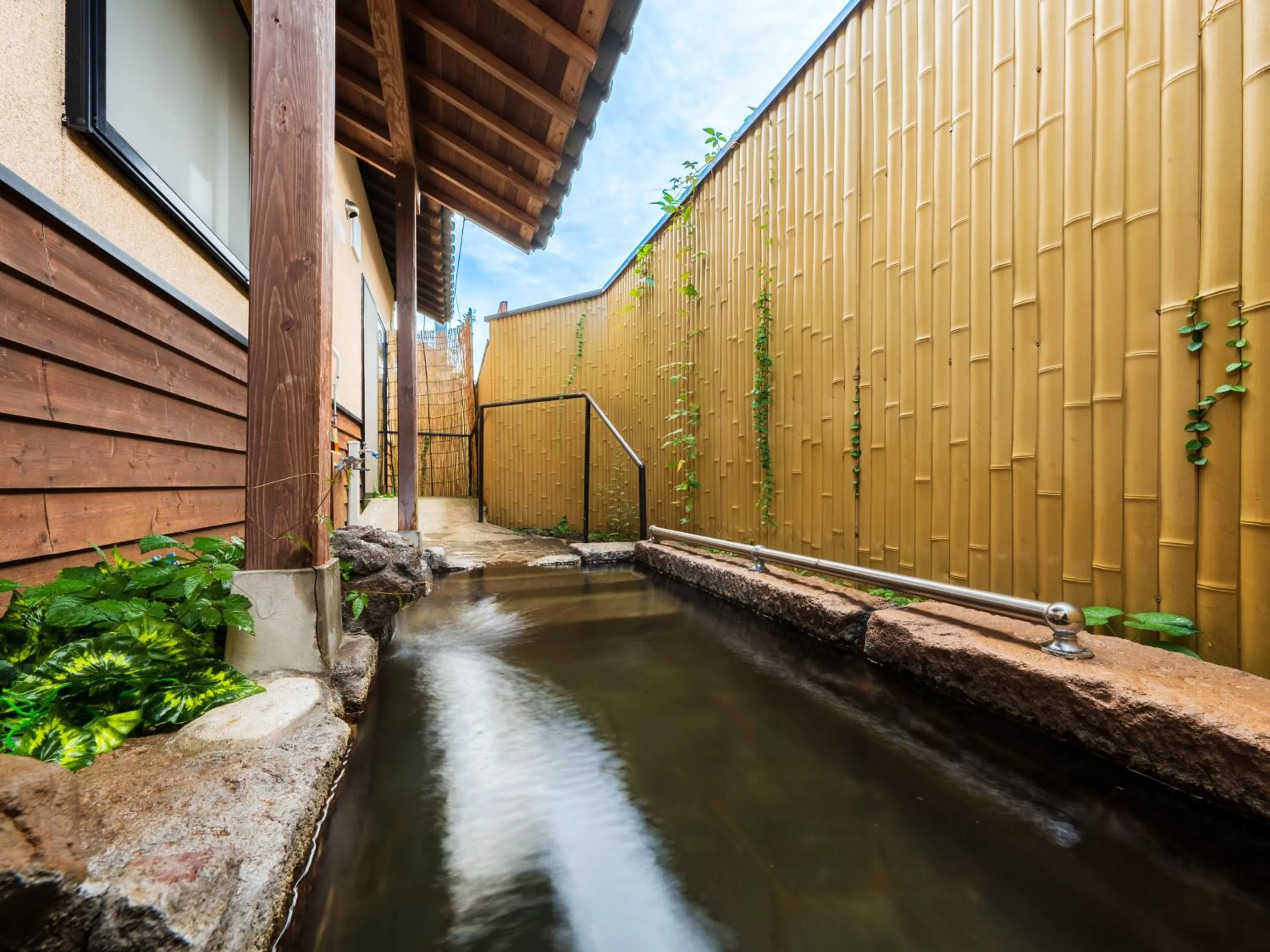 Yufuin Hanarenoyado Yukagetsu