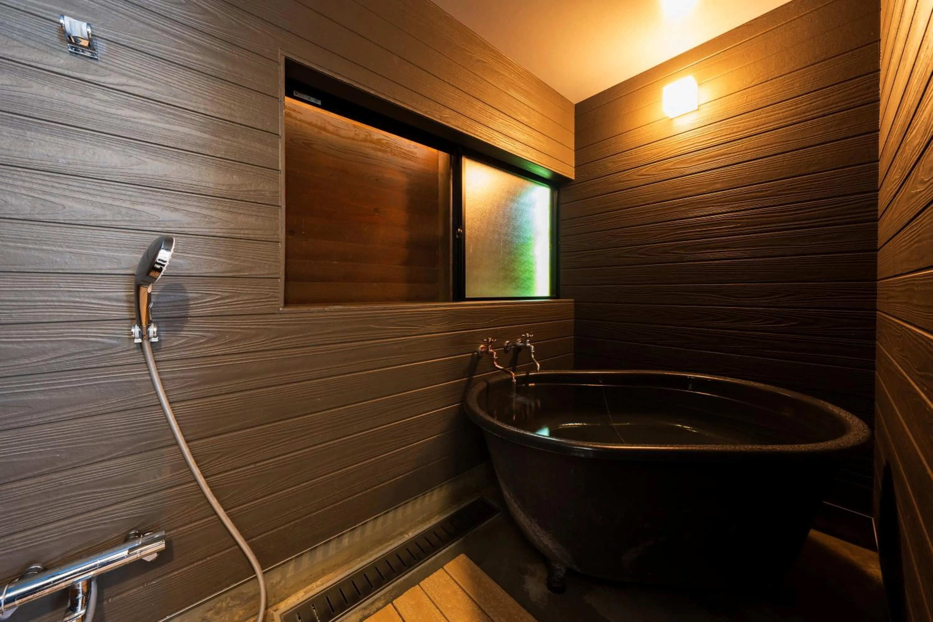 Yufuin Hanarenoyado Yukagetsu