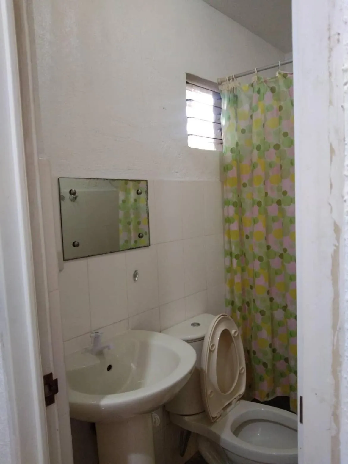 Shower in PEDRO'S RESORT