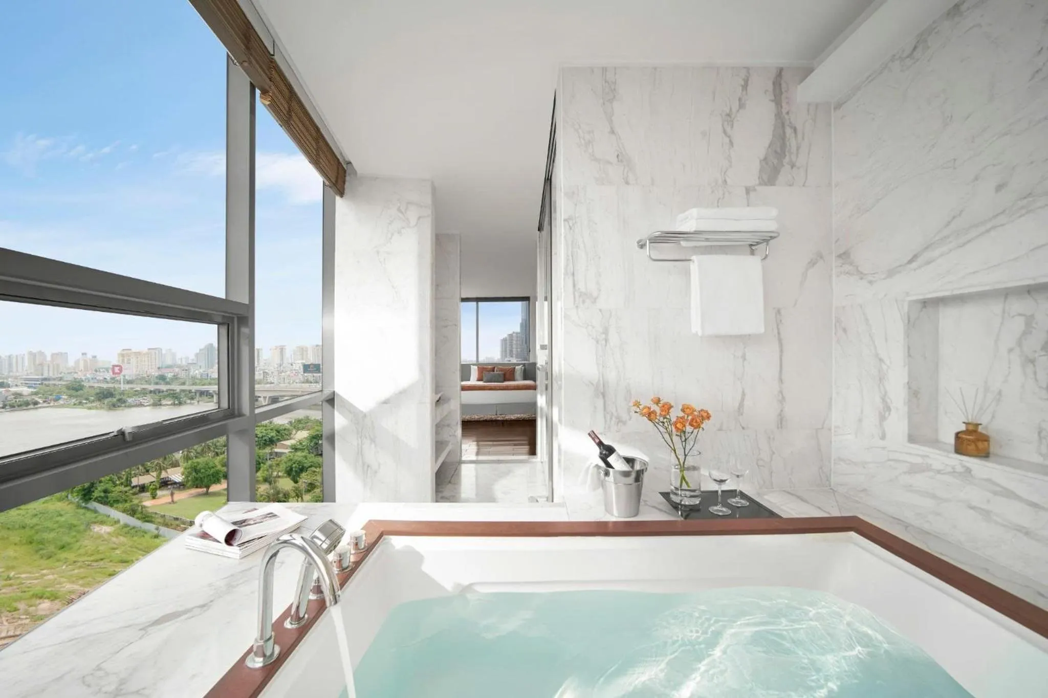 Bath in Oakwood Hotel & Apartments Saigon