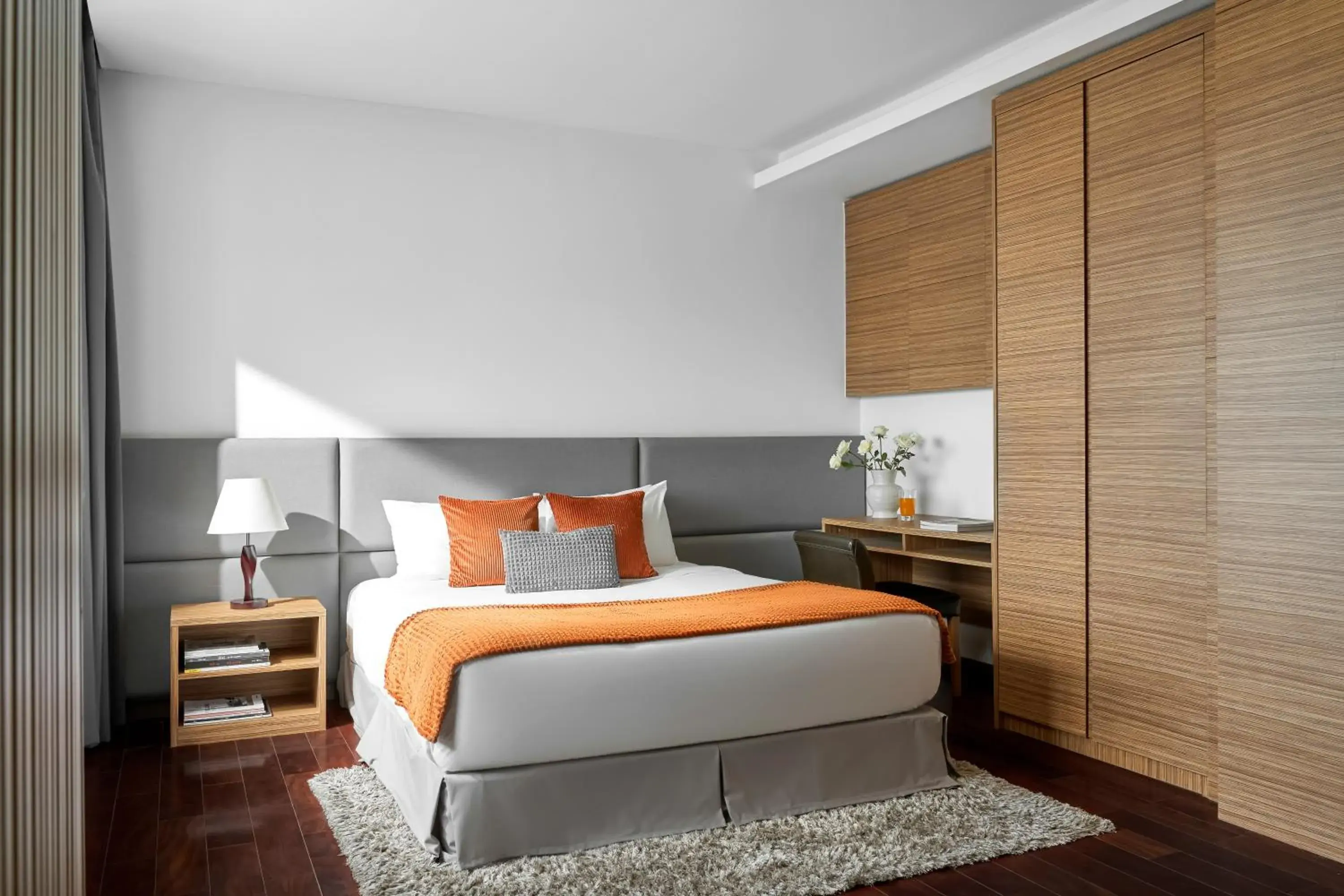 Studio Deluxe Queen in Oakwood Hotel & Apartments Saigon Studio Deluxe Queen in Oakwood Hotel & Apartments Saigon