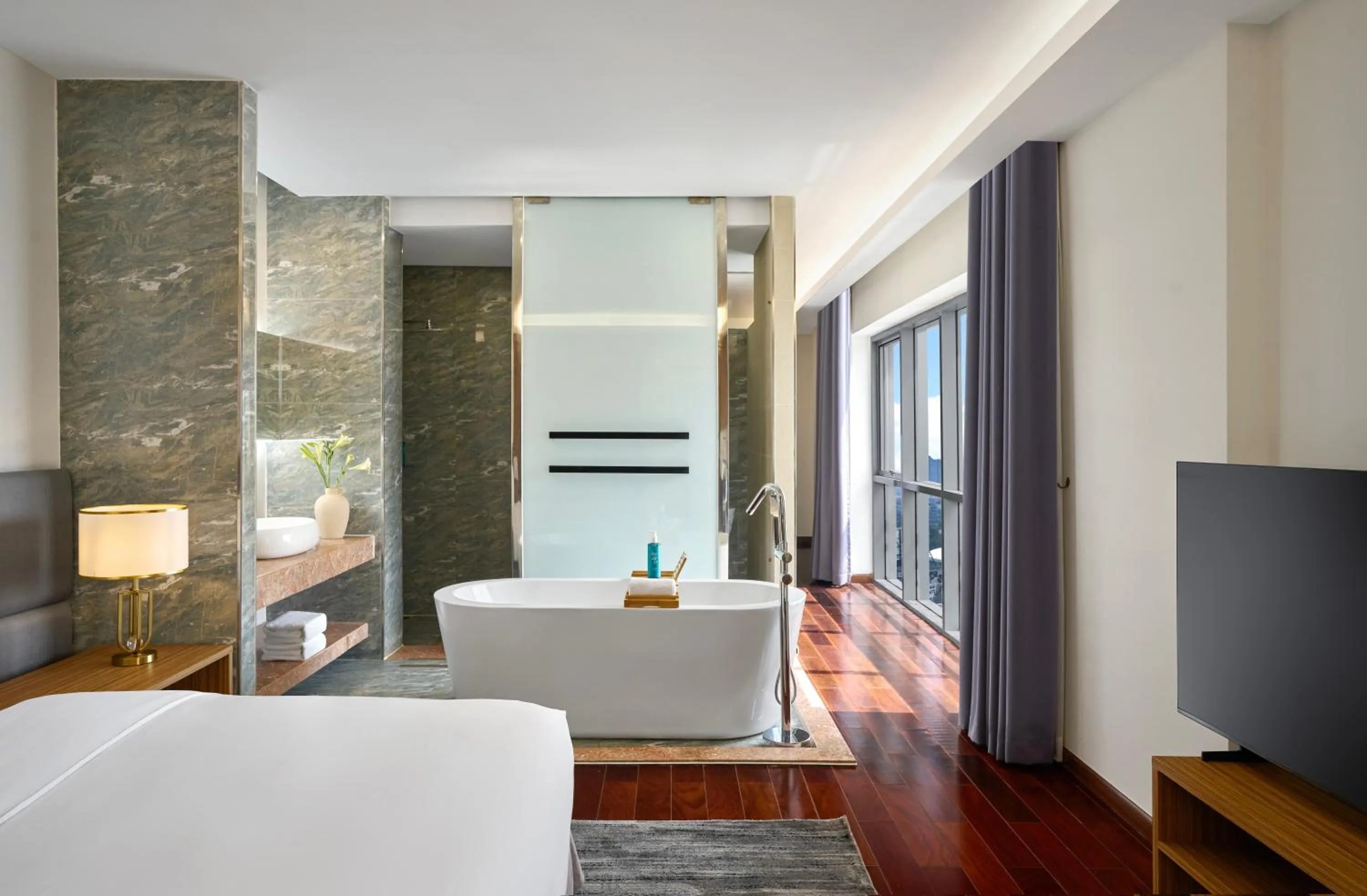 Shower in Oakwood Hotel & Apartments Saigon