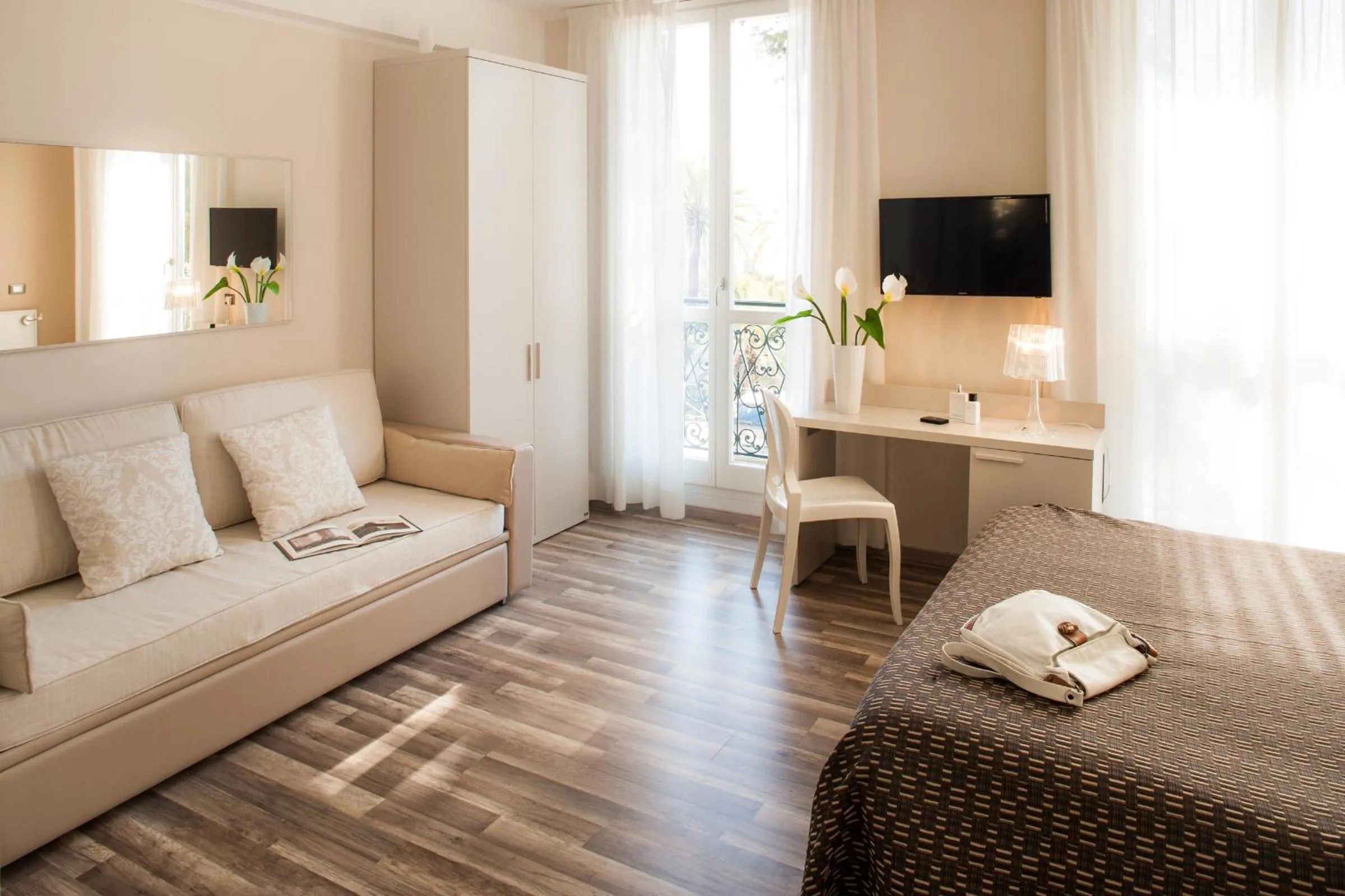 Photo of the whole room, Bed in Villa Sylva & Spa