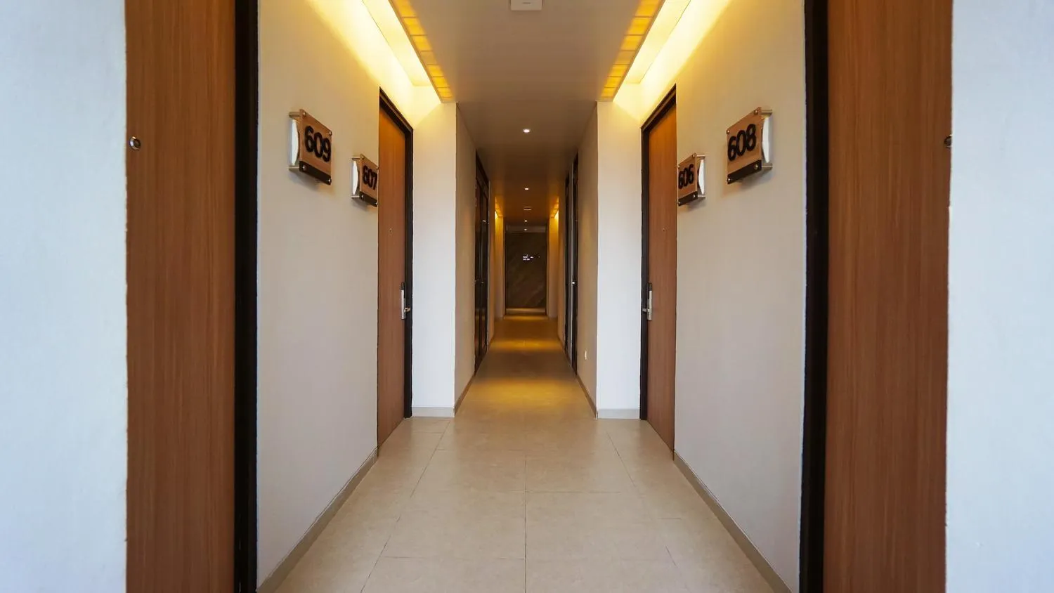 Facade/entrance in Conjioo Hotel Jakarta Managed by MHM