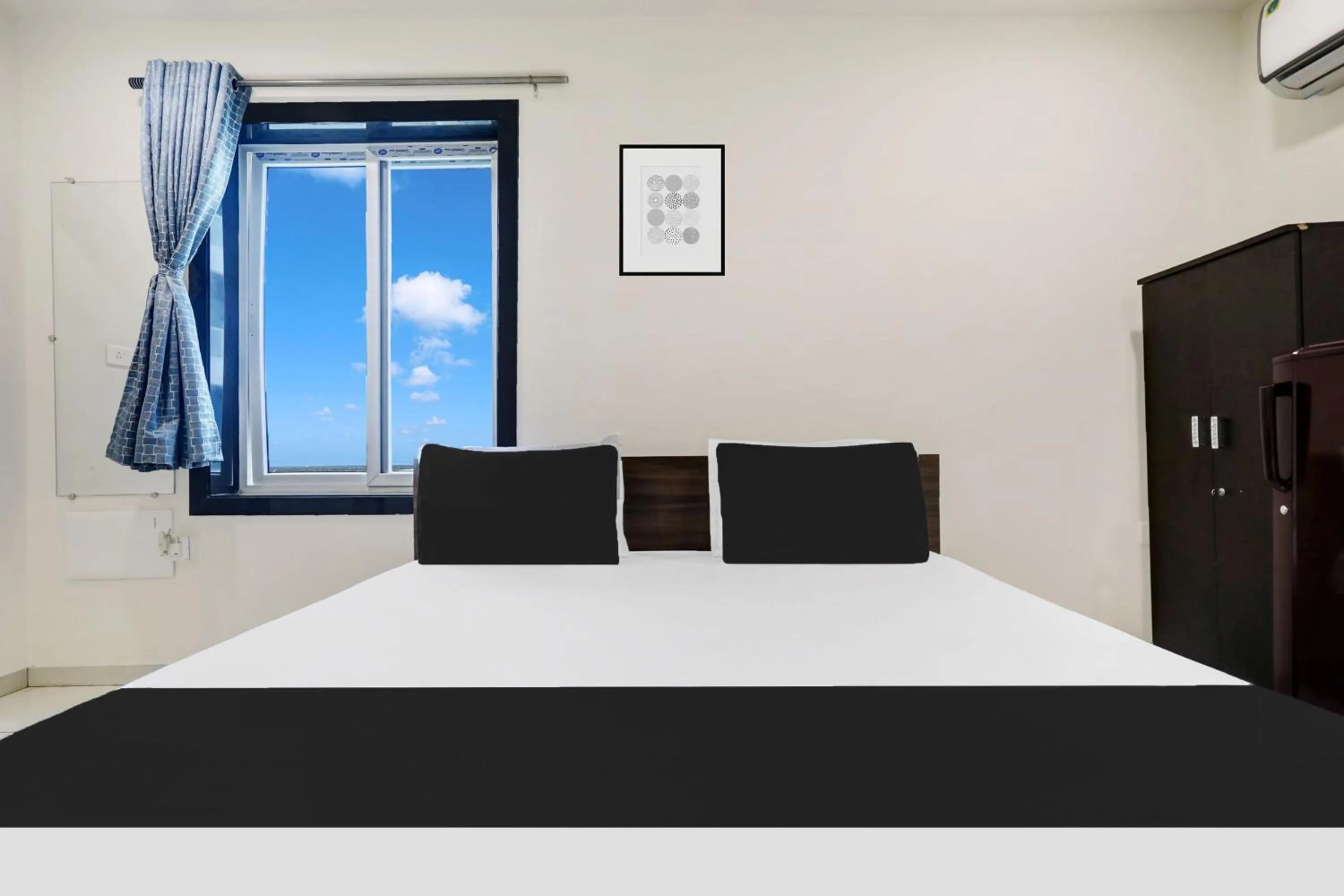 Bedroom, Bed in Super Hotel O Ashok Nagar Near JNTU College