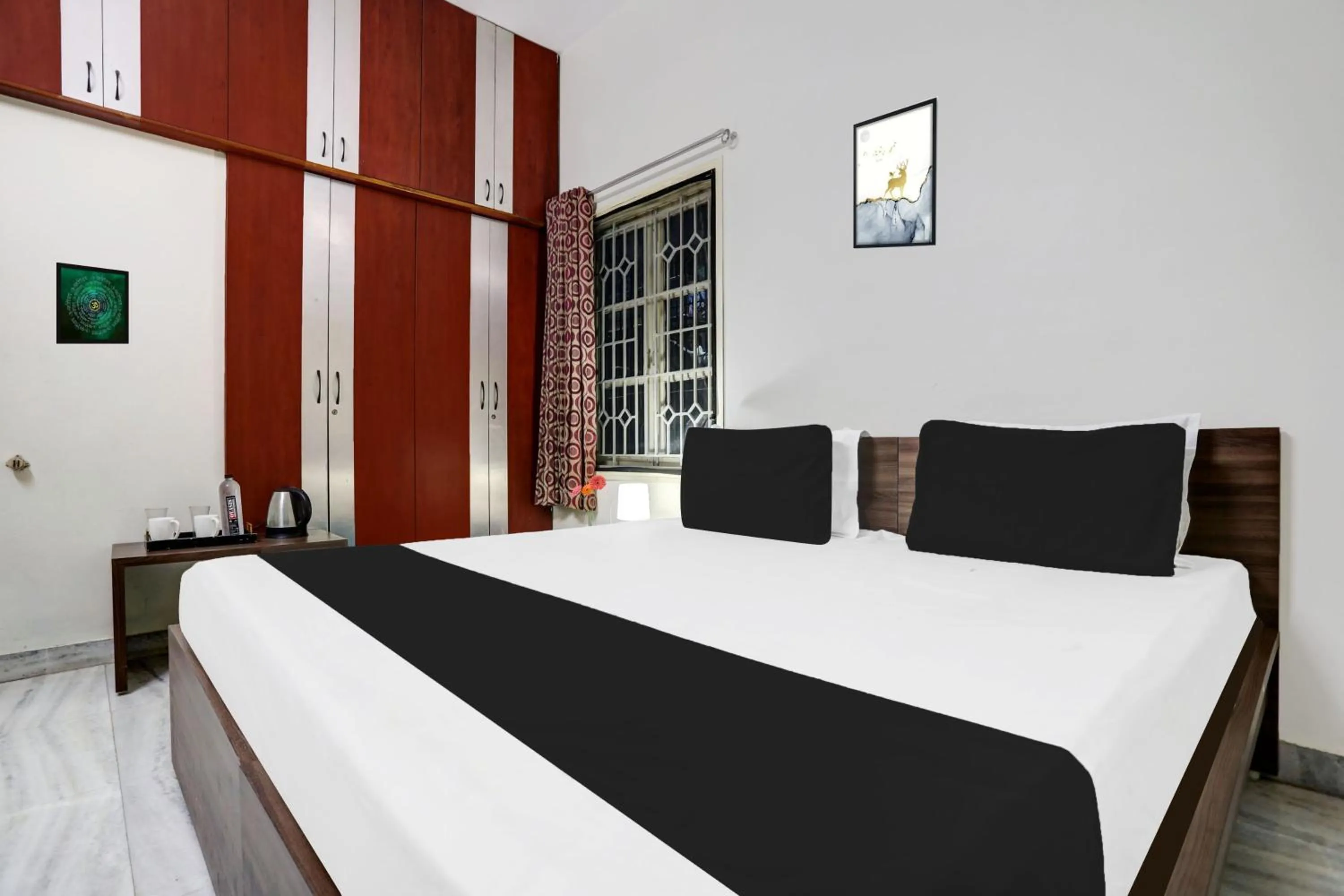 Bedroom, Bed in Super Hotel O Ashok Nagar Near JNTU College