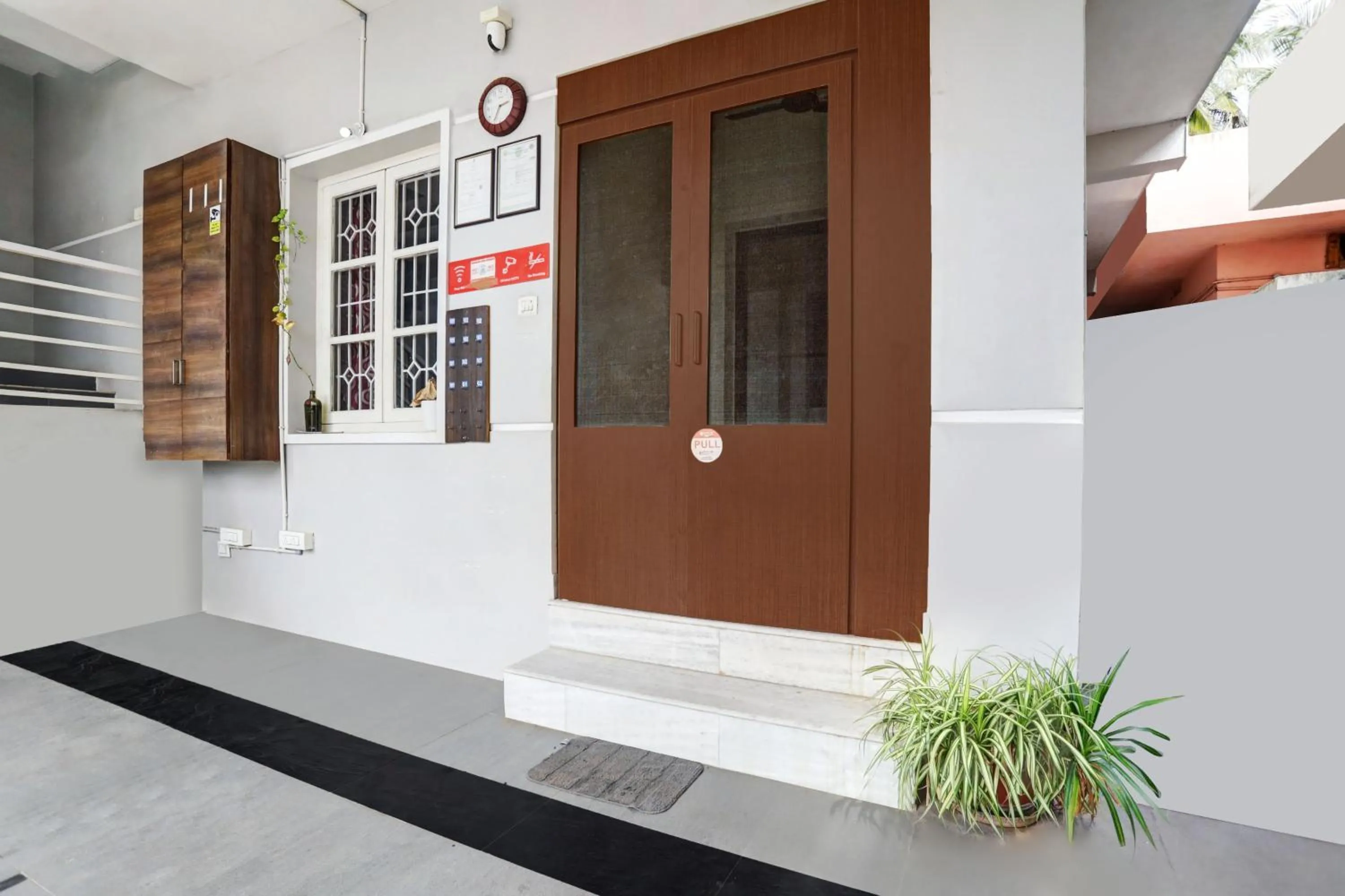 Facade/entrance in Super Hotel O Ashok Nagar Near JNTU College