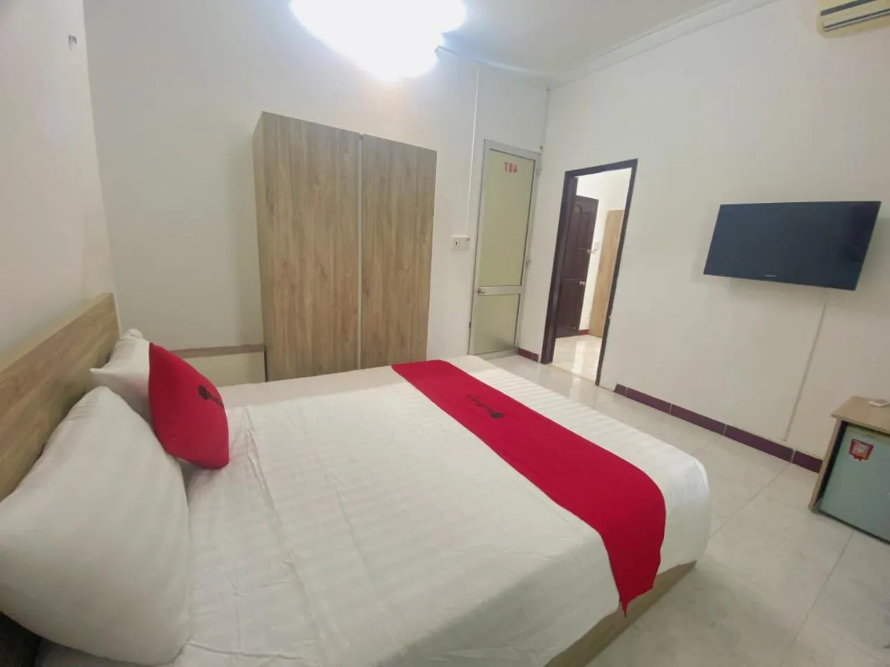 Bed in VND Vũng Tàu Hotel & Villa