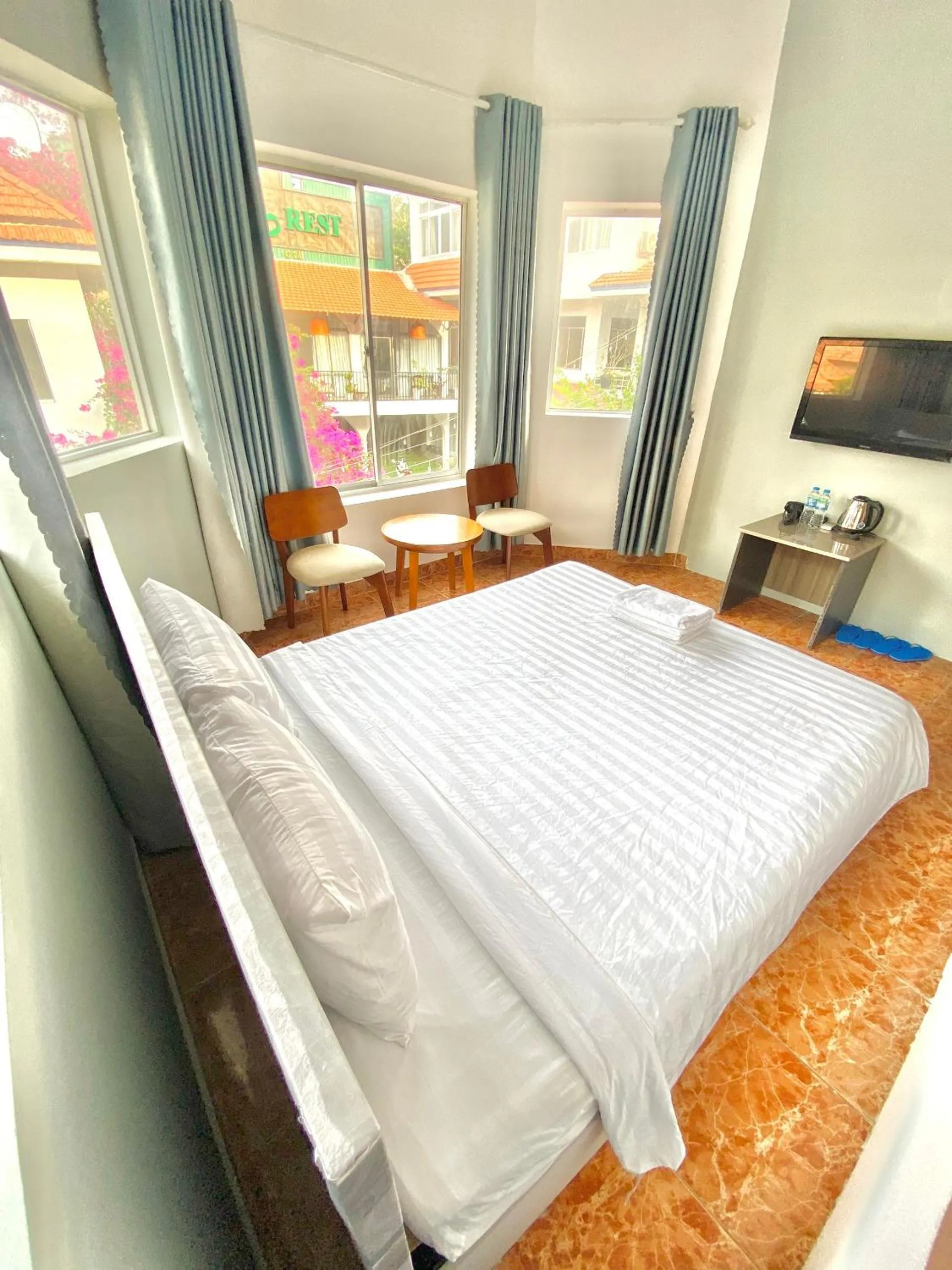 Bed in VND Vũng Tàu Hotel & Villa