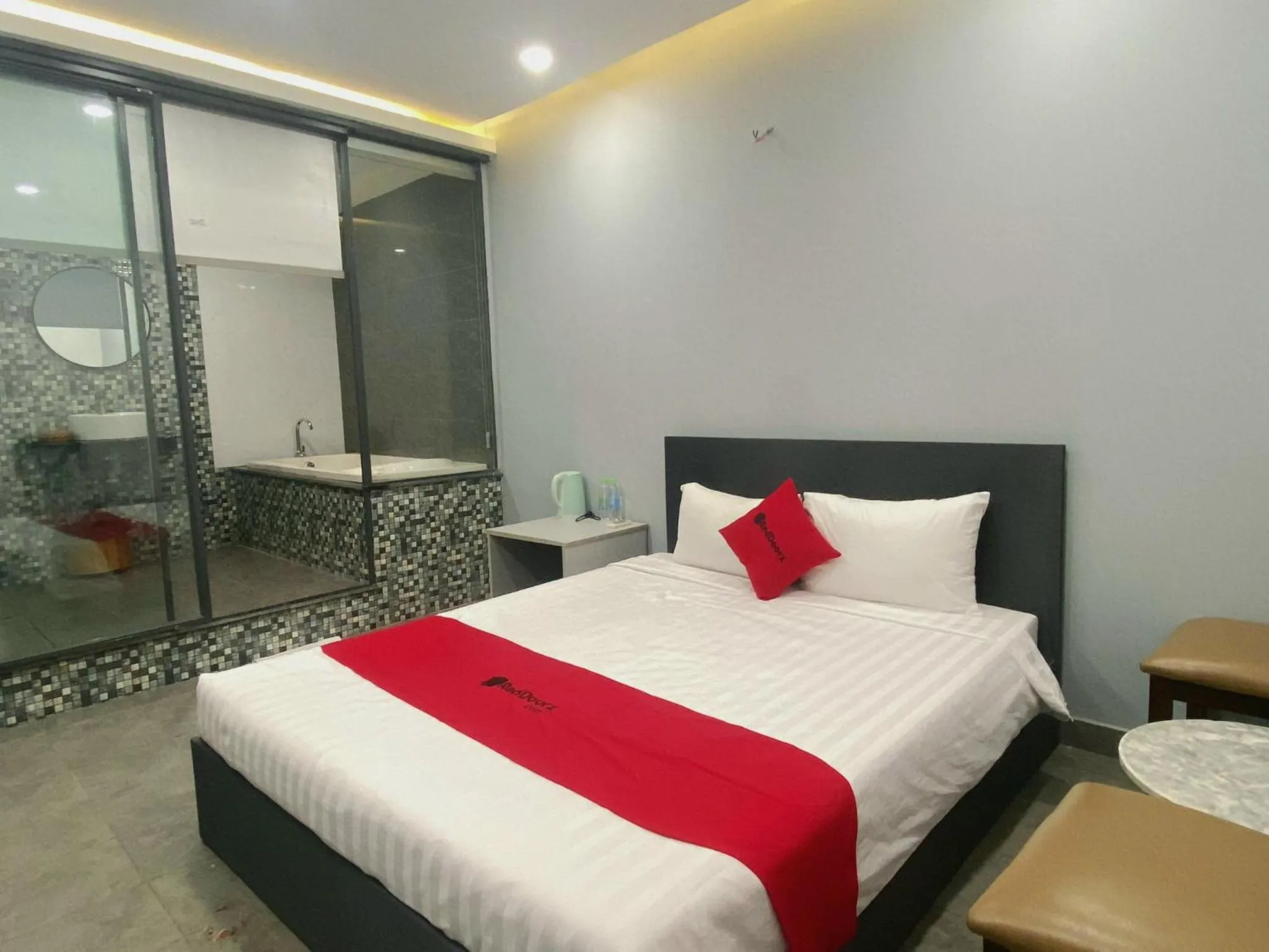 Bed in VND Vũng Tàu Hotel & Villa