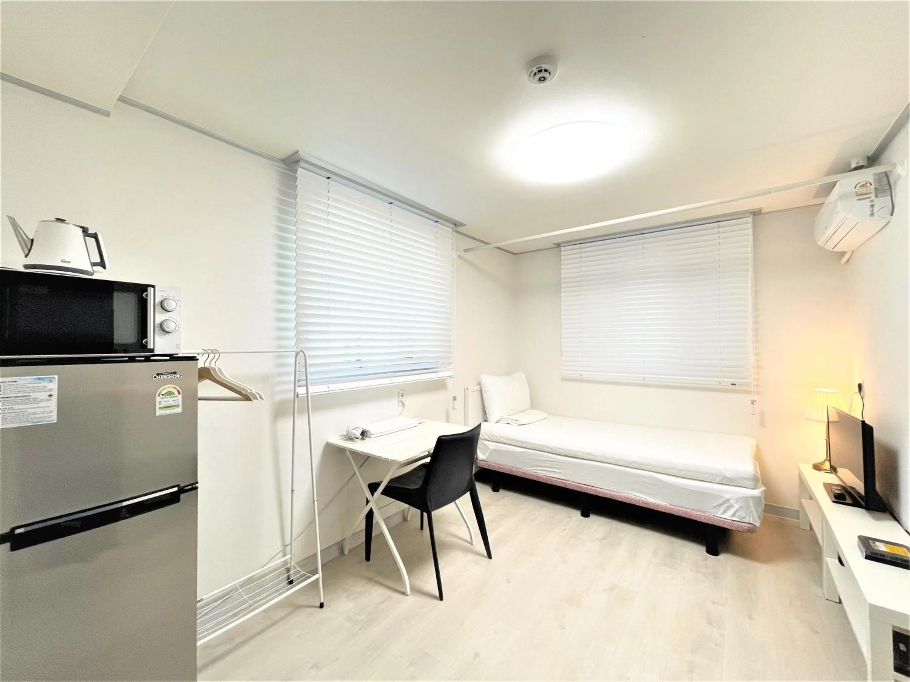 Photo of the whole room, Bed in W Premium Guesthouse Incheon airport