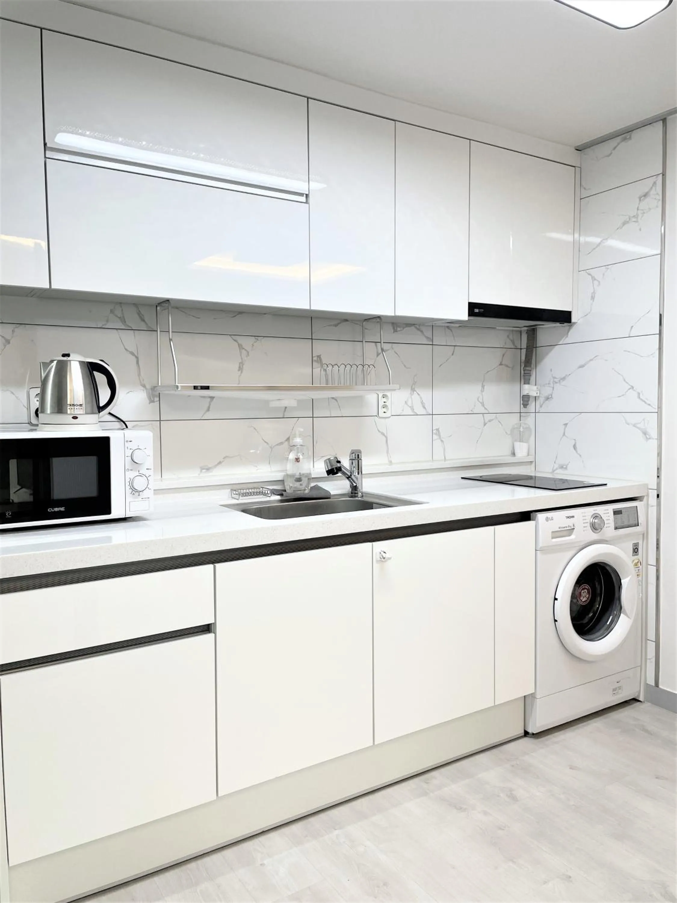 kitchen in W Premium Guesthouse Incheon airport