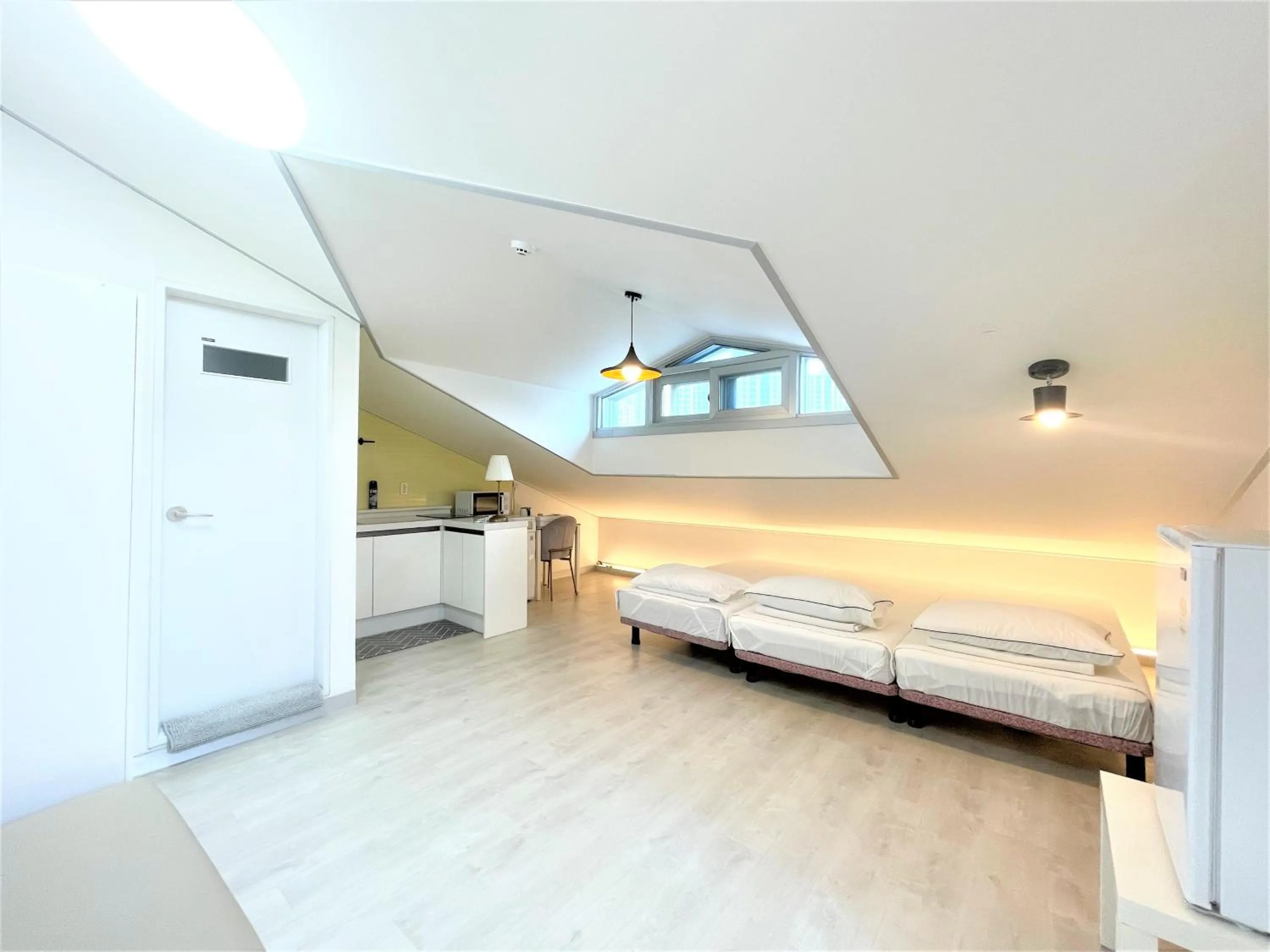 Decorative detail, Bed in W Premium Guesthouse Incheon airport