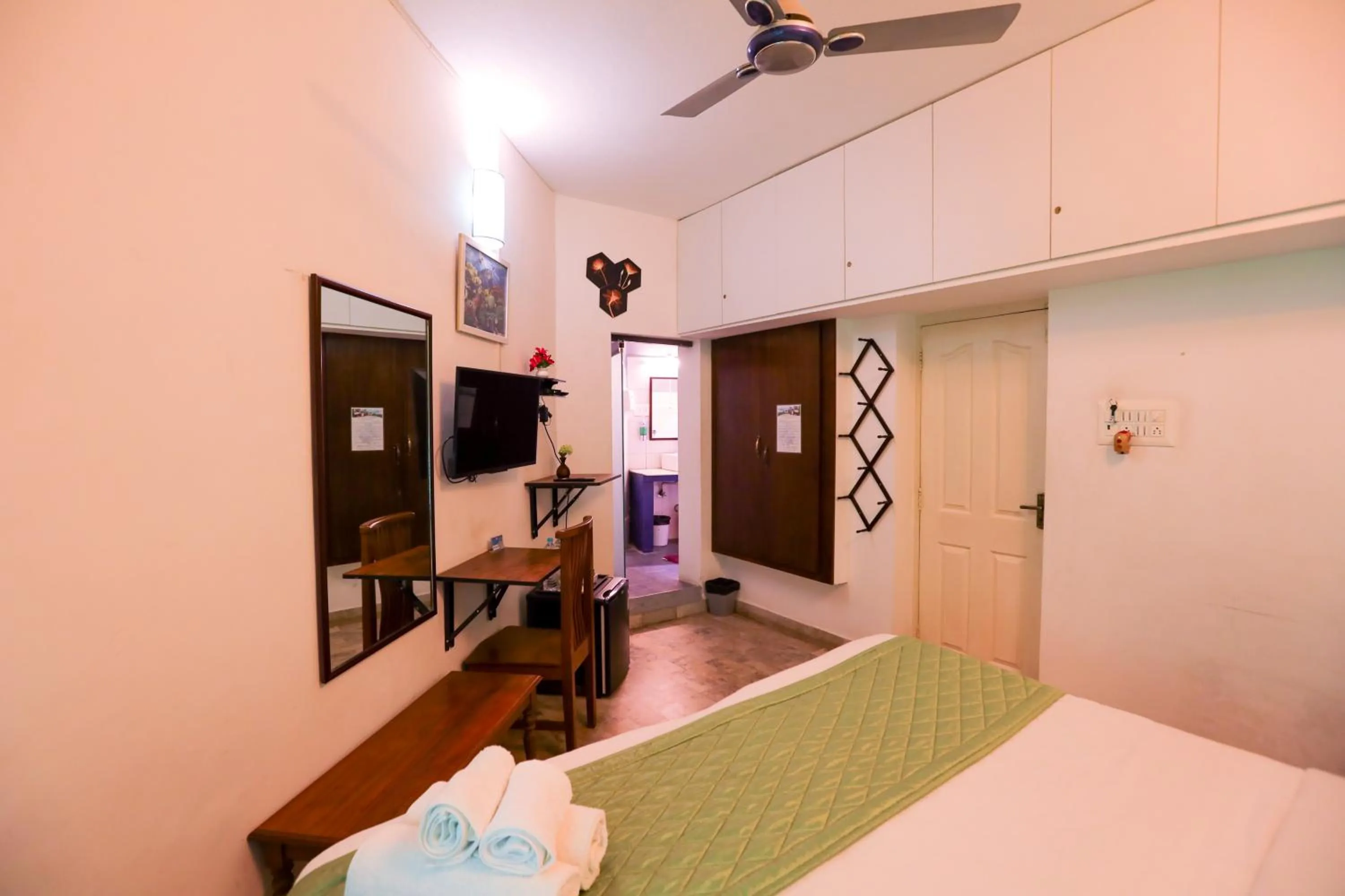 TV and multimedia, Bed in Le Clarisse Guest House