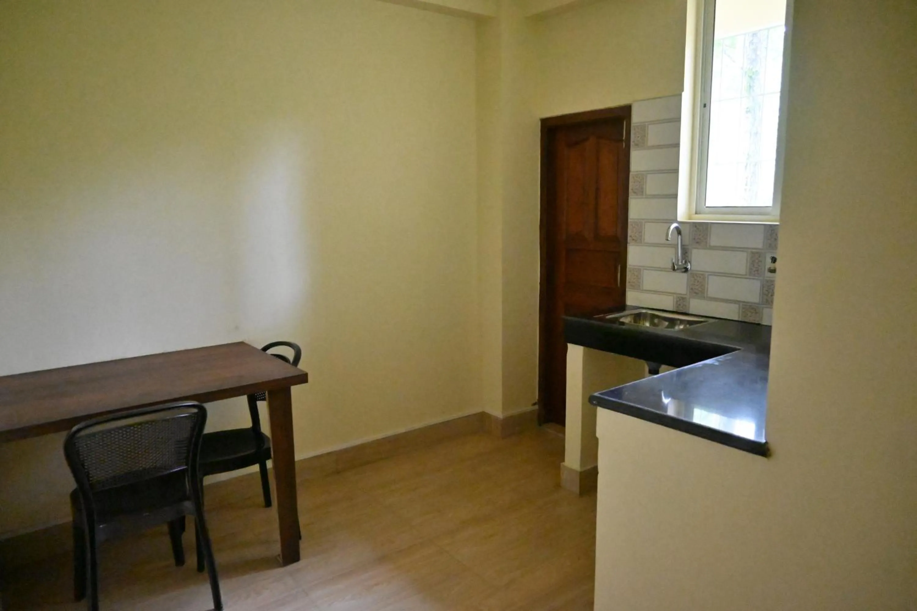 Kitchen or kitchenette in TreeTops Residency