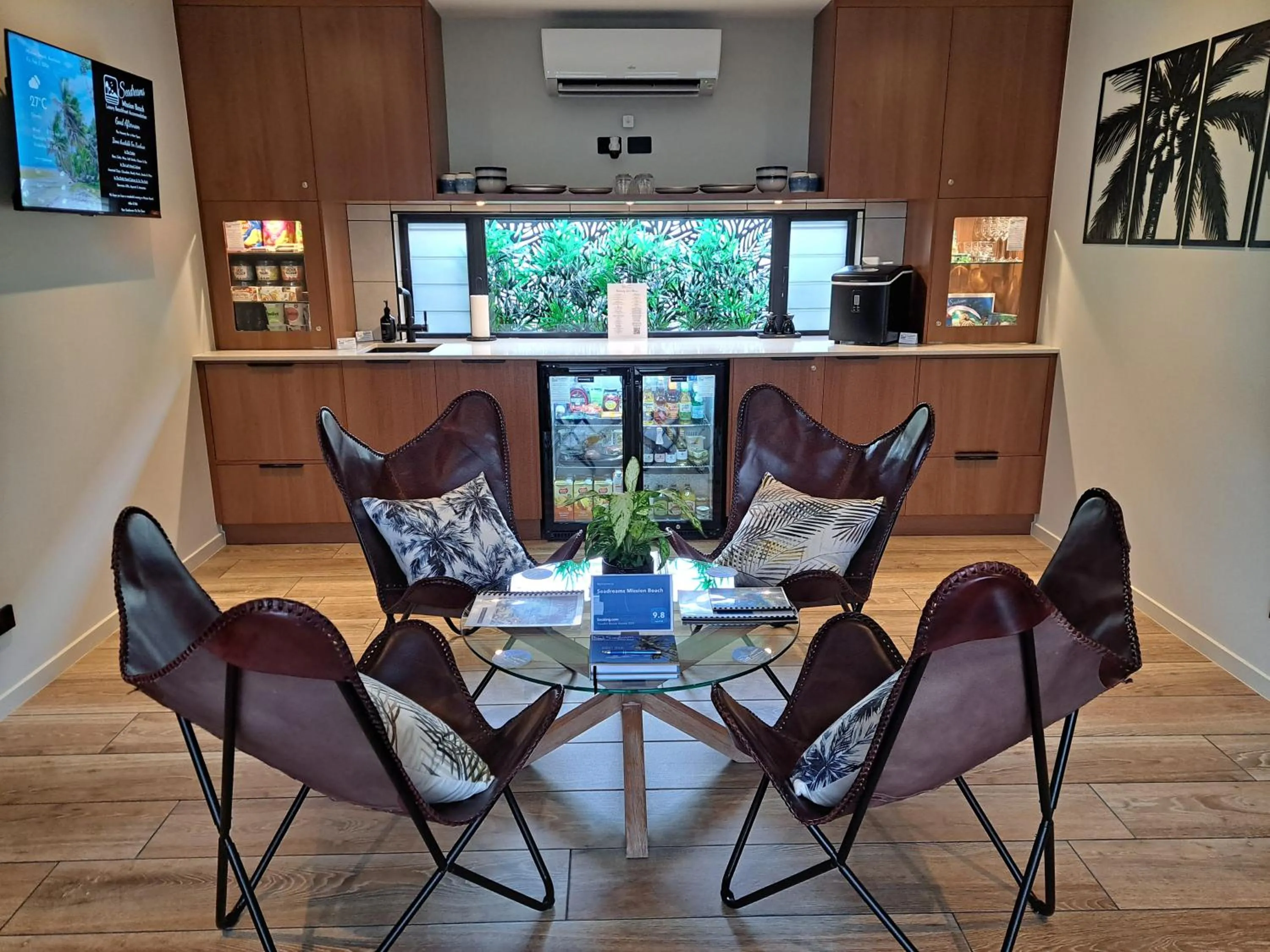 Lounge or bar in Seadreams Mission Beach