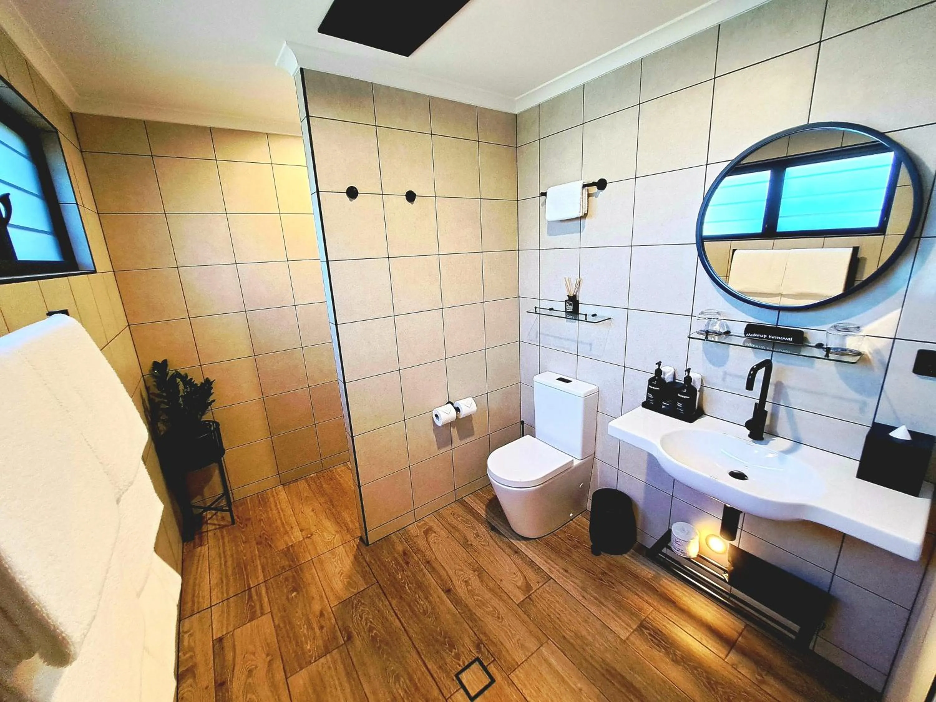 Bathroom in Seadreams Mission Beach